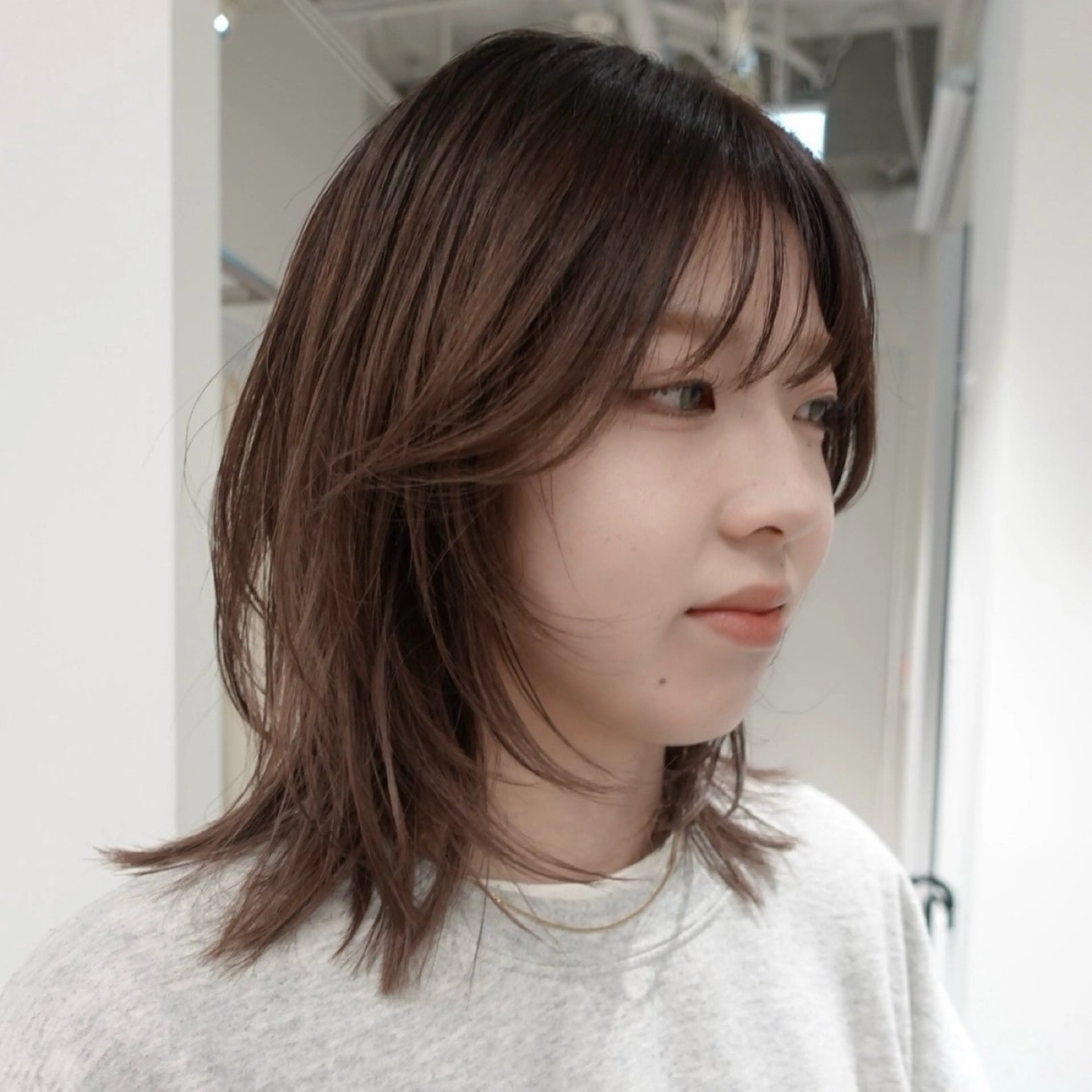 ミディアム カラー ヘアアレンジ グラデーションカラー レイヤーカット カット ヘアカラー 🌐サトウ リョウ🌐のヘアスタイル