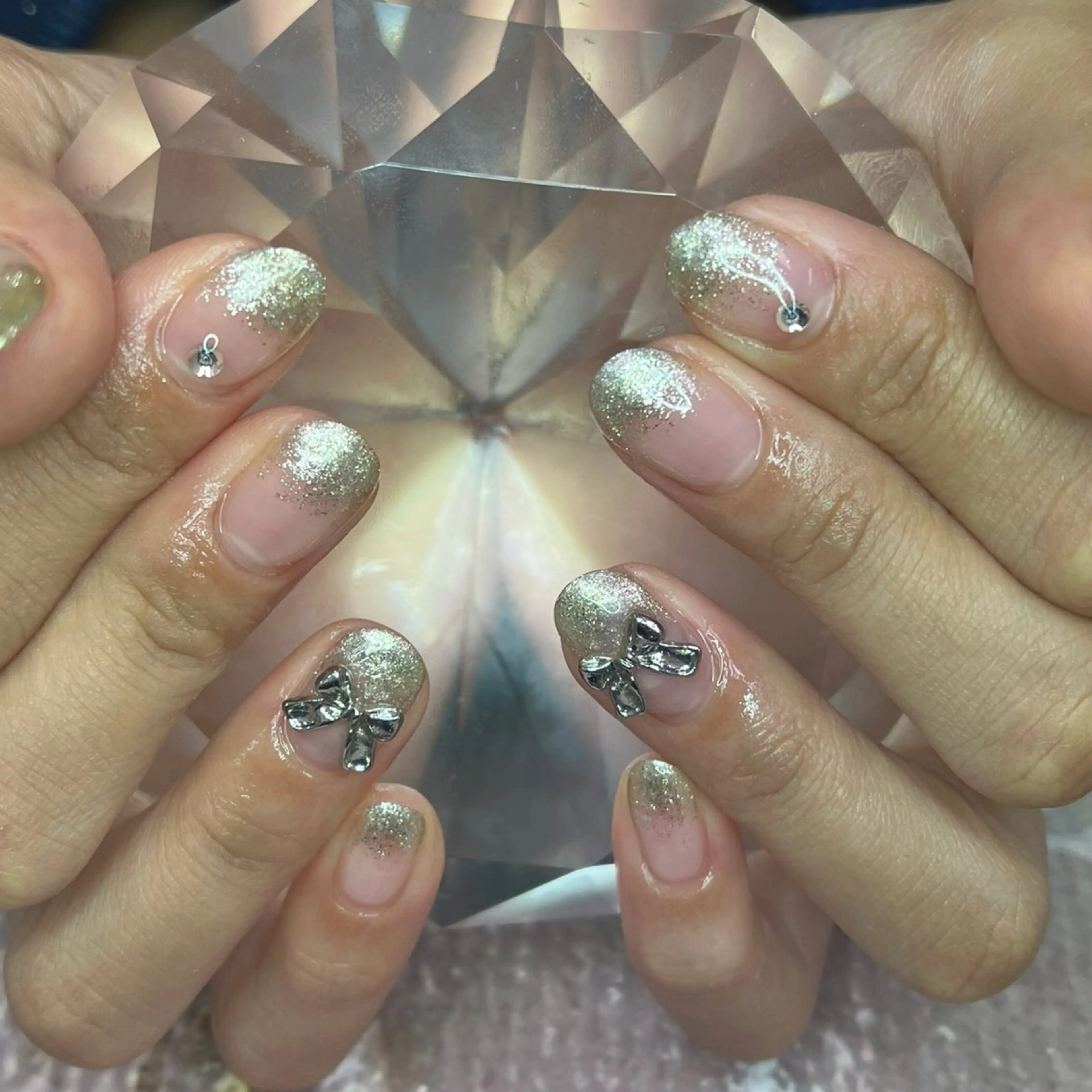 ネイル ラメ(グリッター) ラメグラデーション ブルーデイジー栄本店所属・BlueDaisy 栄本店のネイルデザイン