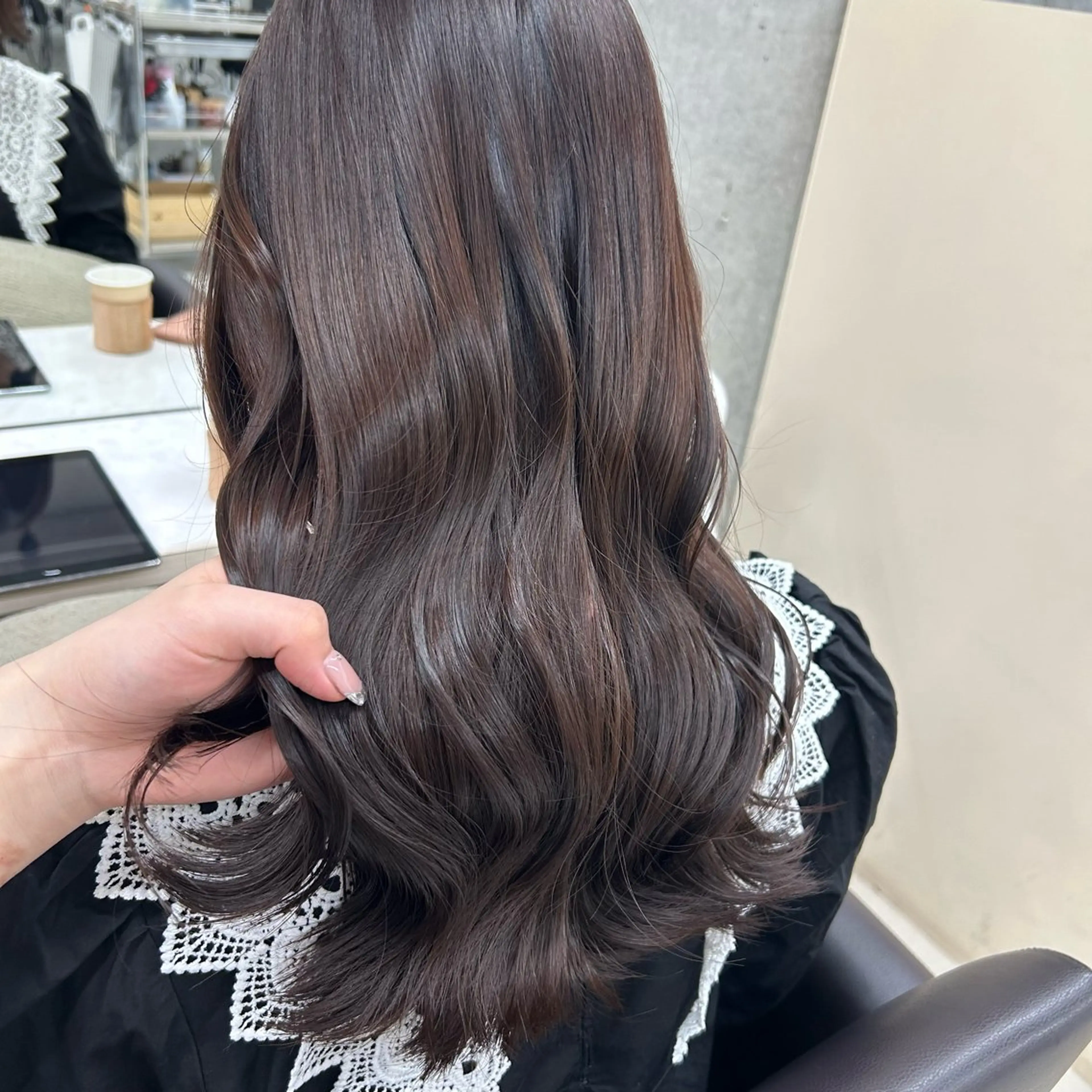 セミロング ヘアカラー トリートメント Lomalia Yuukaのヘアスタイル