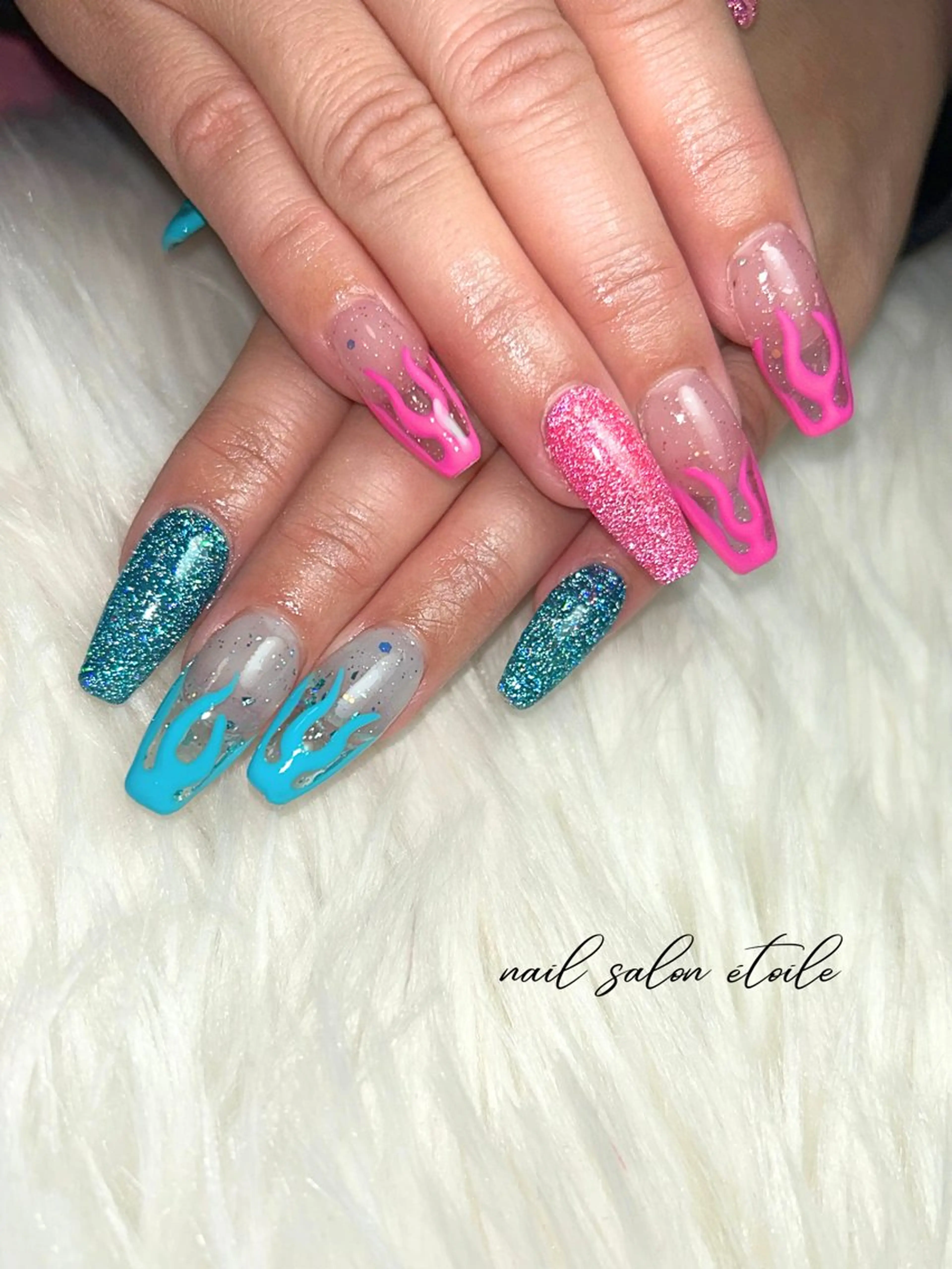ネイル ブルー フラッシュネイル フラッシュマグ ロングネイル ピンク ハンドネイル nail salon étoileのネイルデザイン