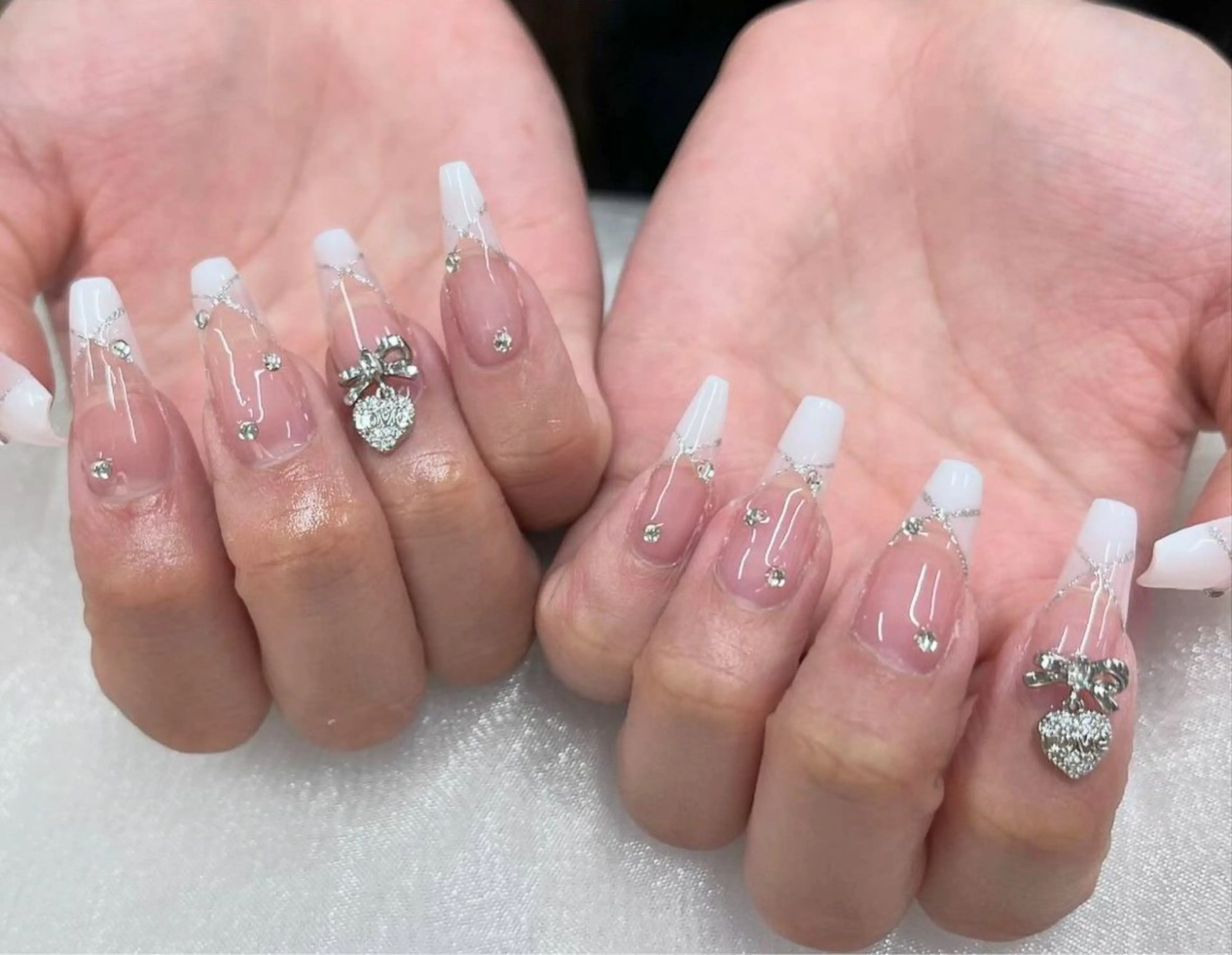 ネイル ハンドネイル ToliyDeliy akemiのネイルデザイン