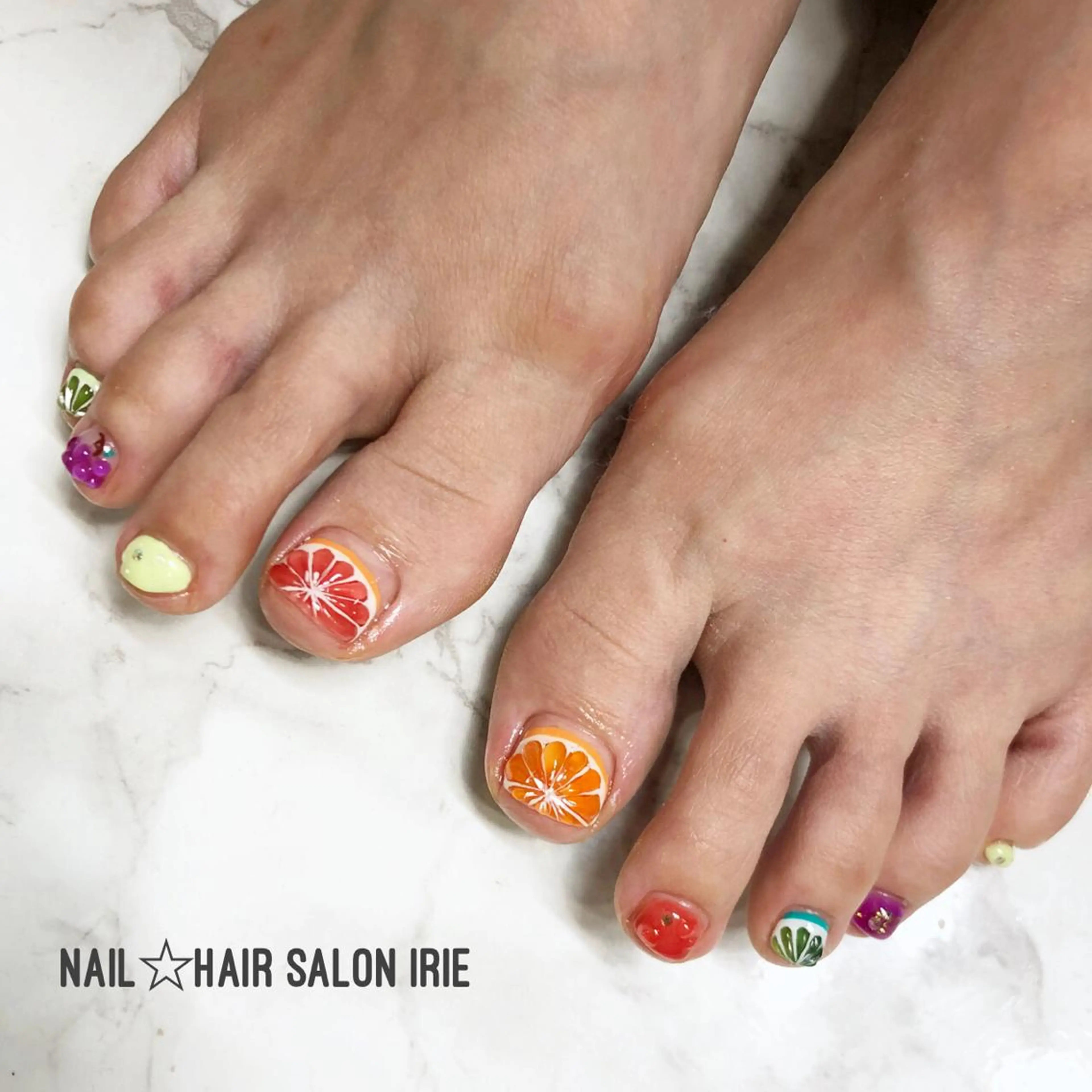 ネイル フットネイル Hair salon Irie所属・與儀 知佳のネイルデザイン