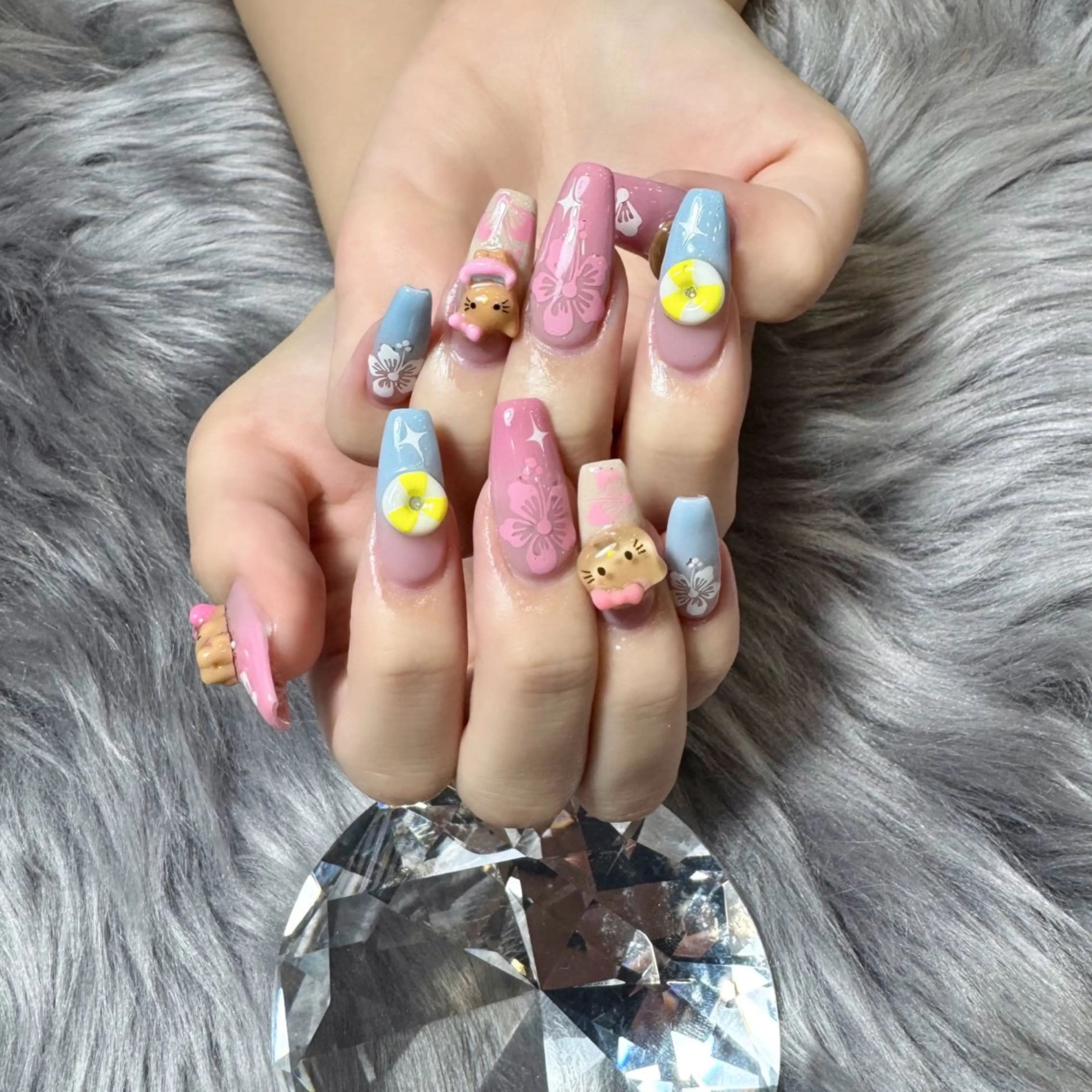 ネイル ハンドネイル ドリスネイルサロン所属・Doris Nail Salonのネイルデザイン