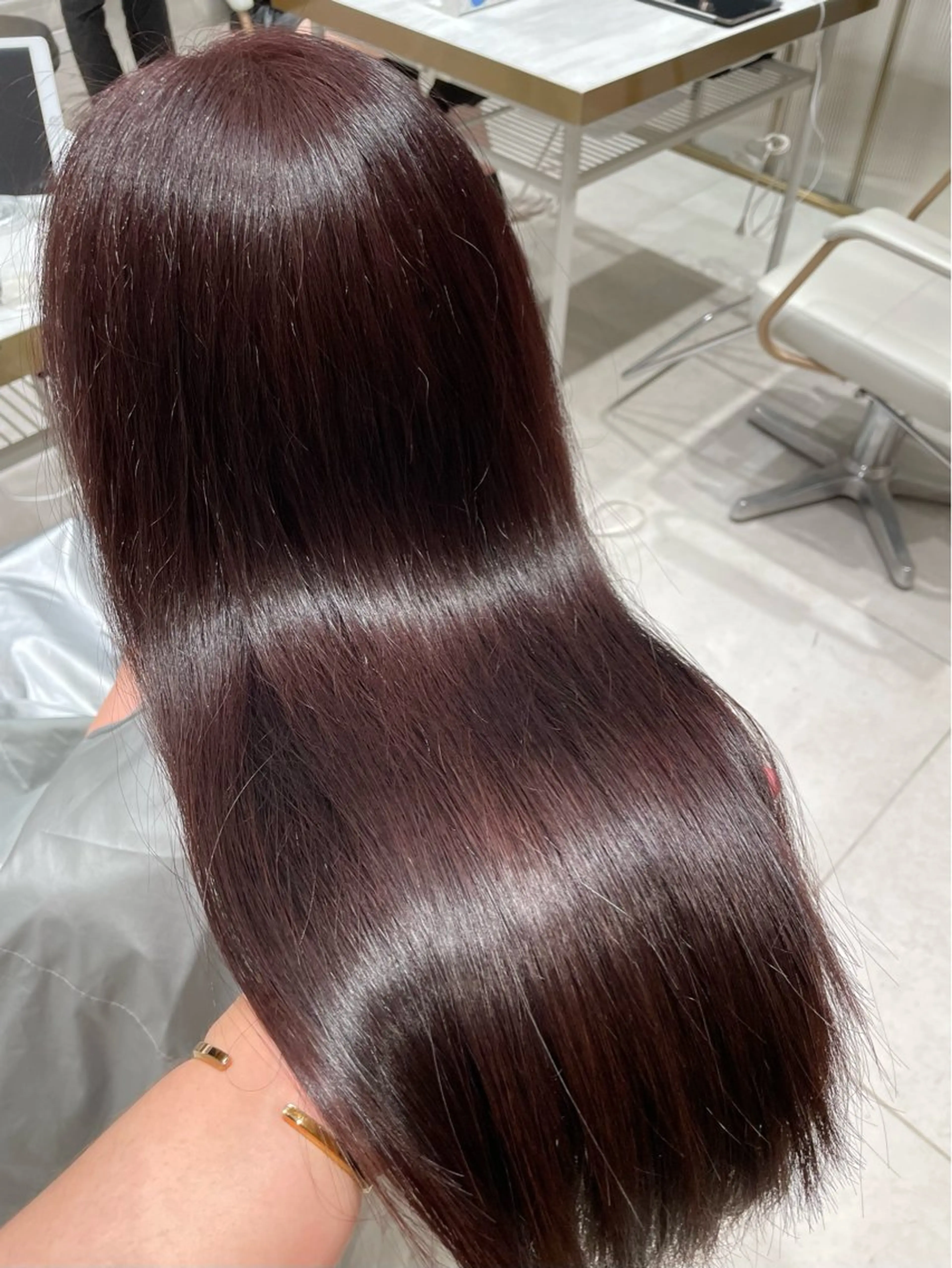 ロング カラー Hina🤎ベージュ 、グレージュ🤎のヘアスタイル