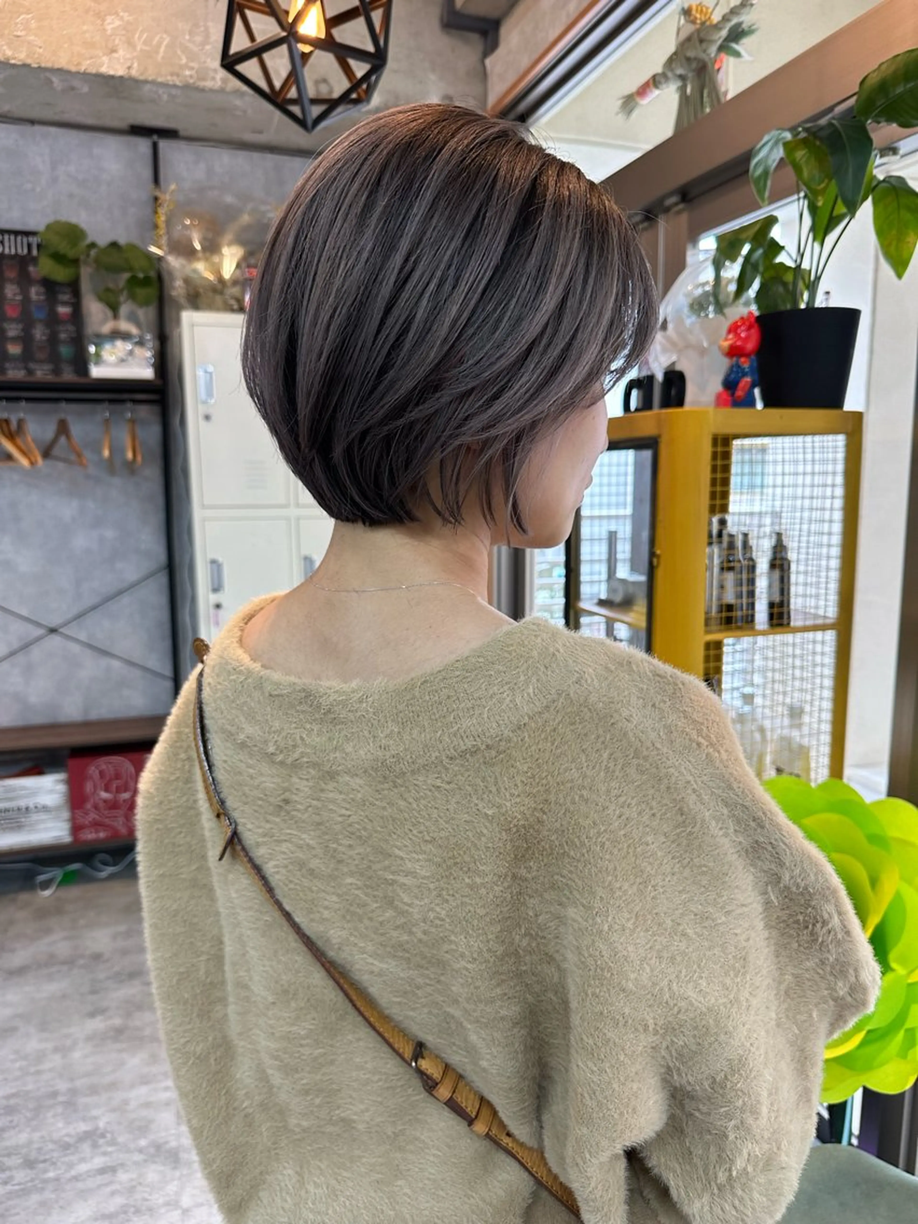 ショート 切りっぱなしボブ ショートボブ ハンサムショート 丸みショート ボブ カット ヘアカラー トリートメント C’LD hair  produce /シールドヘア所属・モテ髪/ボブ/ショー ト/アダチフウトのヘアスタイル