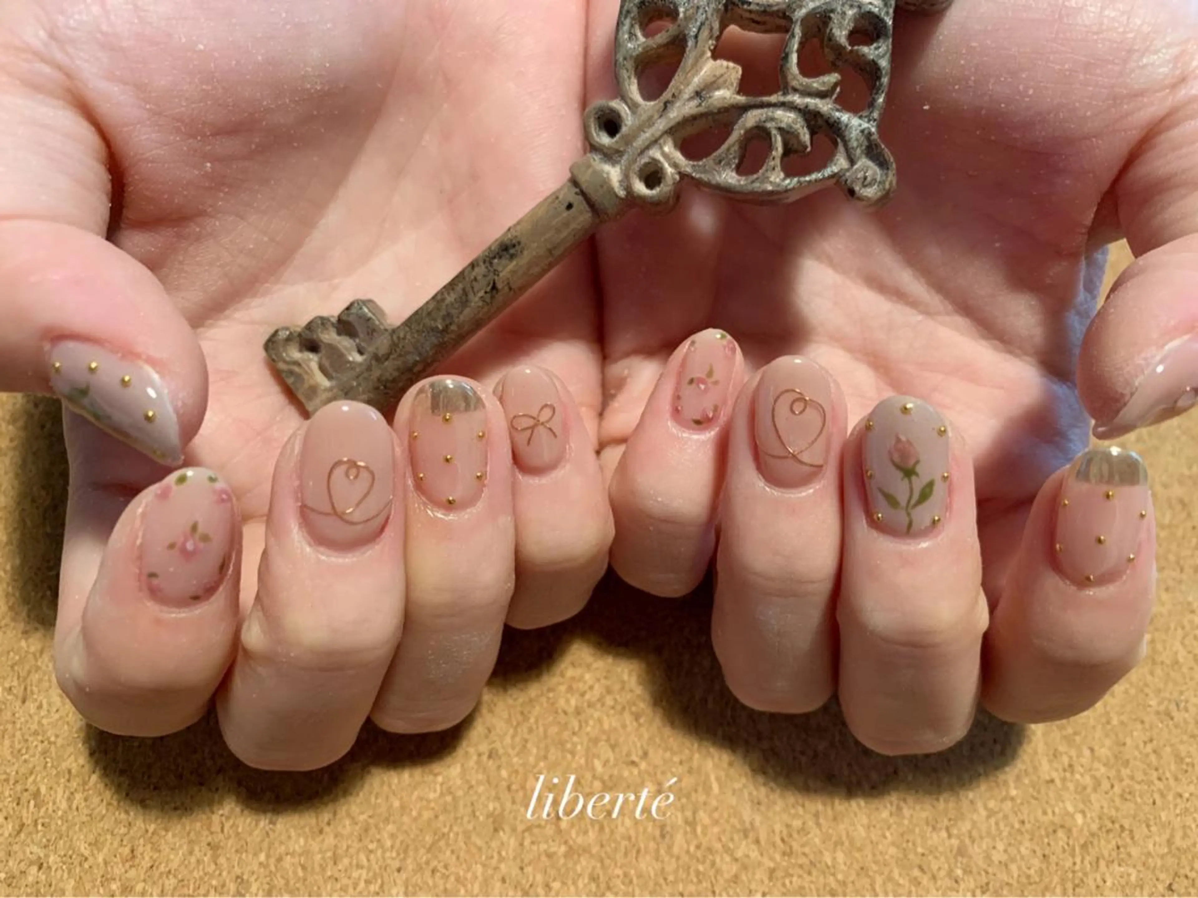 ネイル liberté (リベルテ)のネイルデザイン