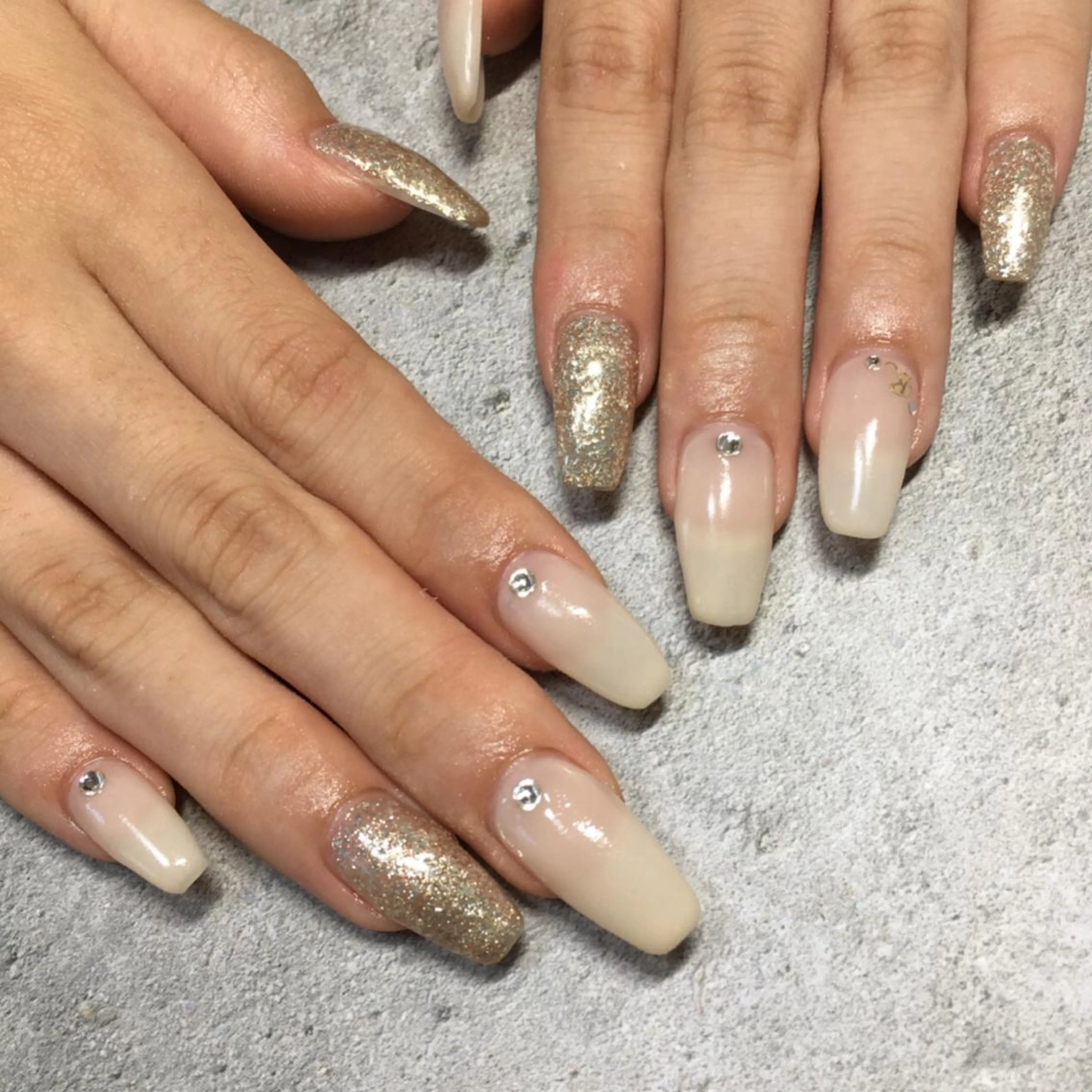 ネイル ワンカラーネイル スカルプネイル ストーンネイル SHINE NAILのネイルデザイン