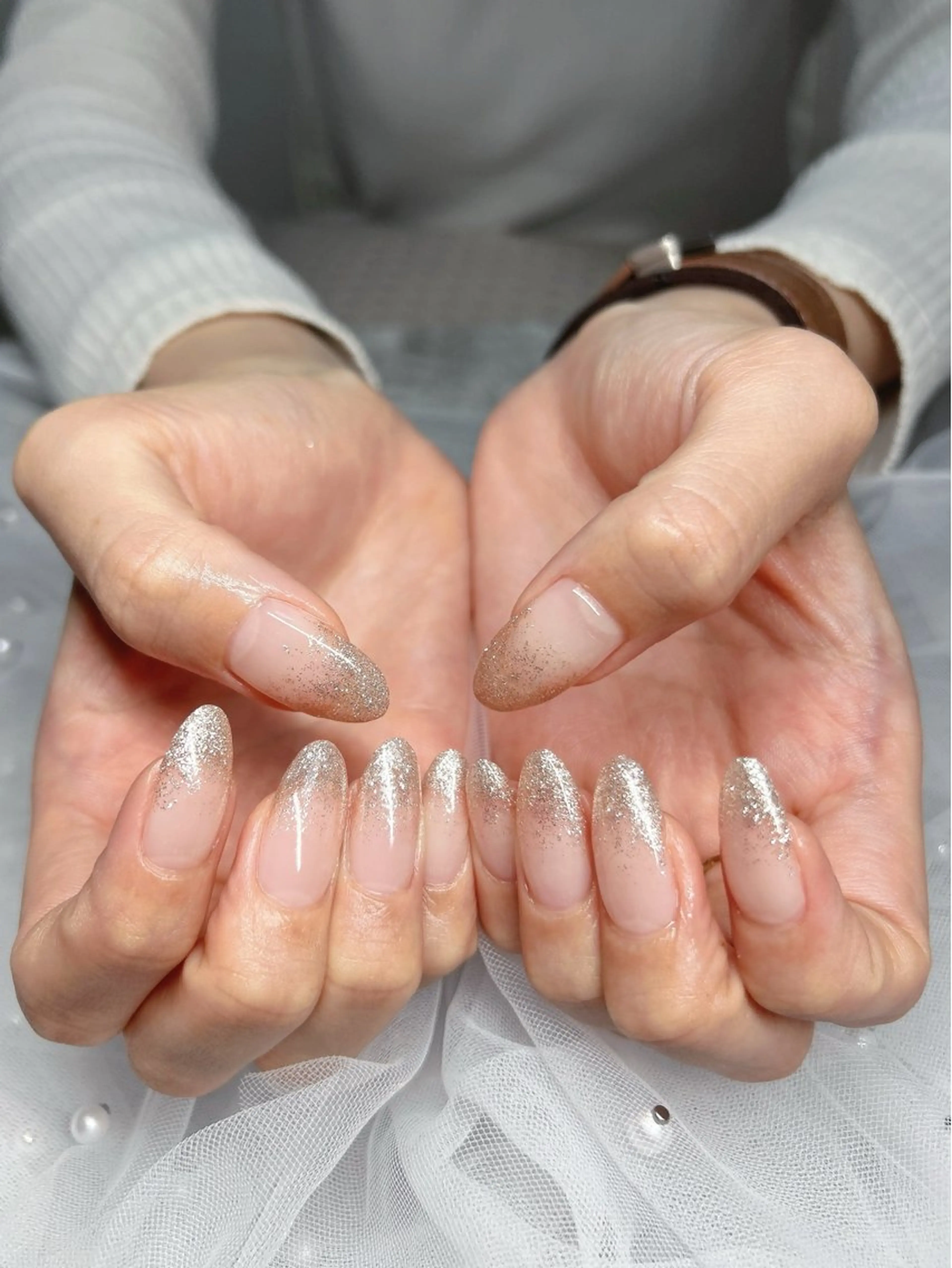 ネイル ゴールド グラデーション ラメ(グリッター) ラメグラデーション ハンドネイル ten nail salon　かえでのネイルデザイン
