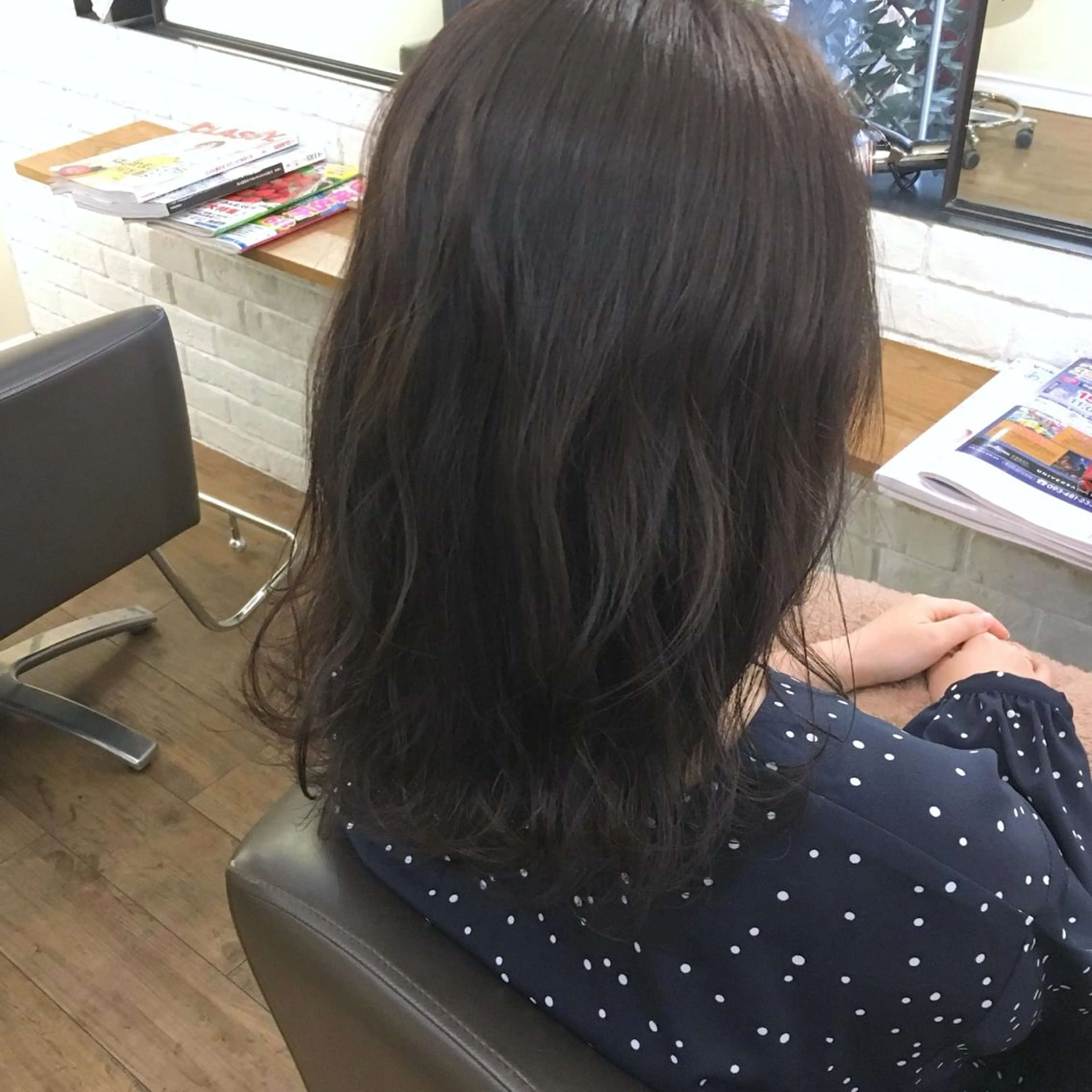 セミロング カラー アディクシーカラー 透明感カラー 上川 美幸のヘアスタイル