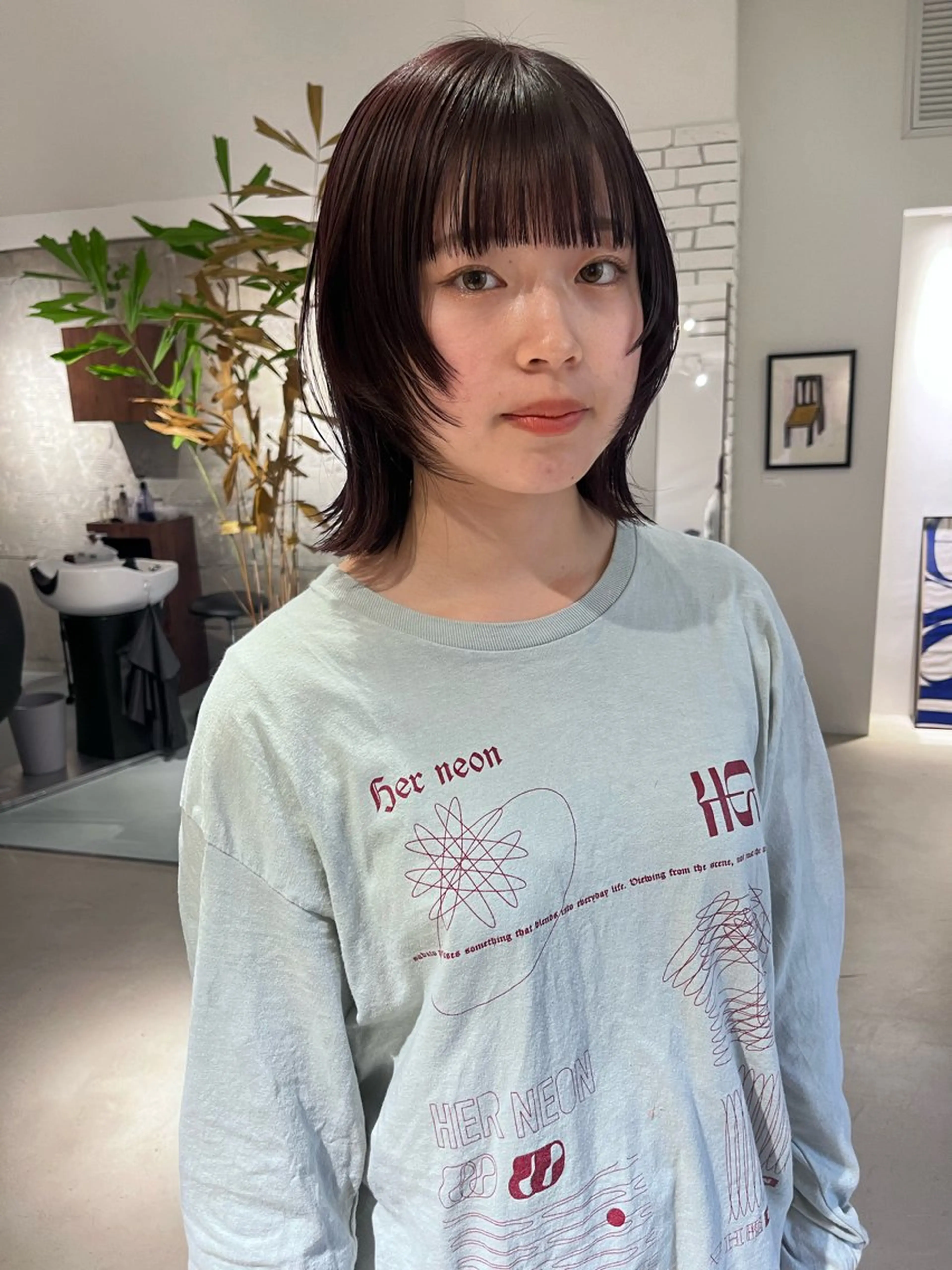ミディアム 顔まわりレイヤー レイヤーカット カット ヘアカラー neua所属・Yui 🫧のヘアスタイル