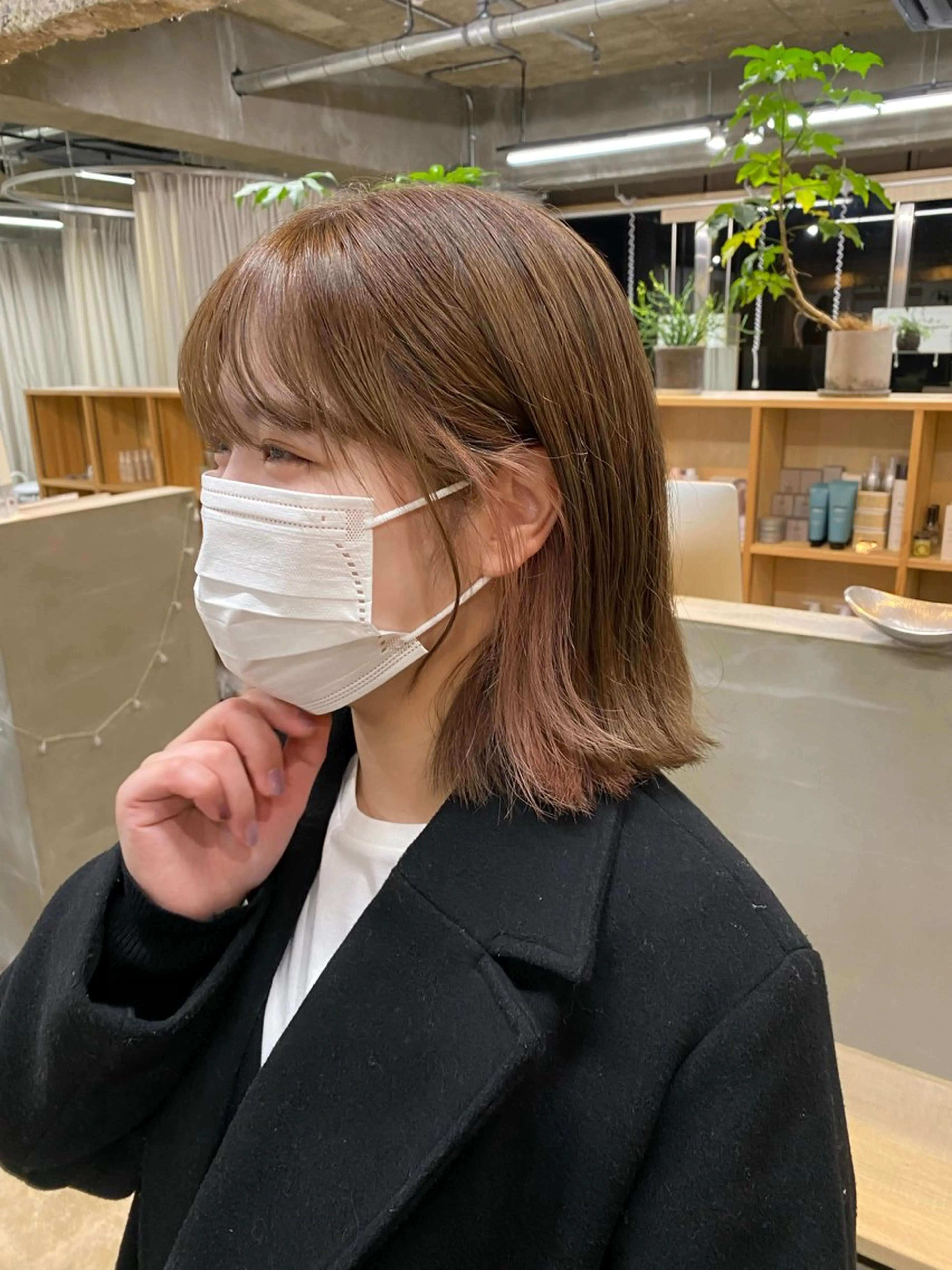 ミディアム カラー ベージュカラー ピンクカラー シミズ アスカのヘアスタイル