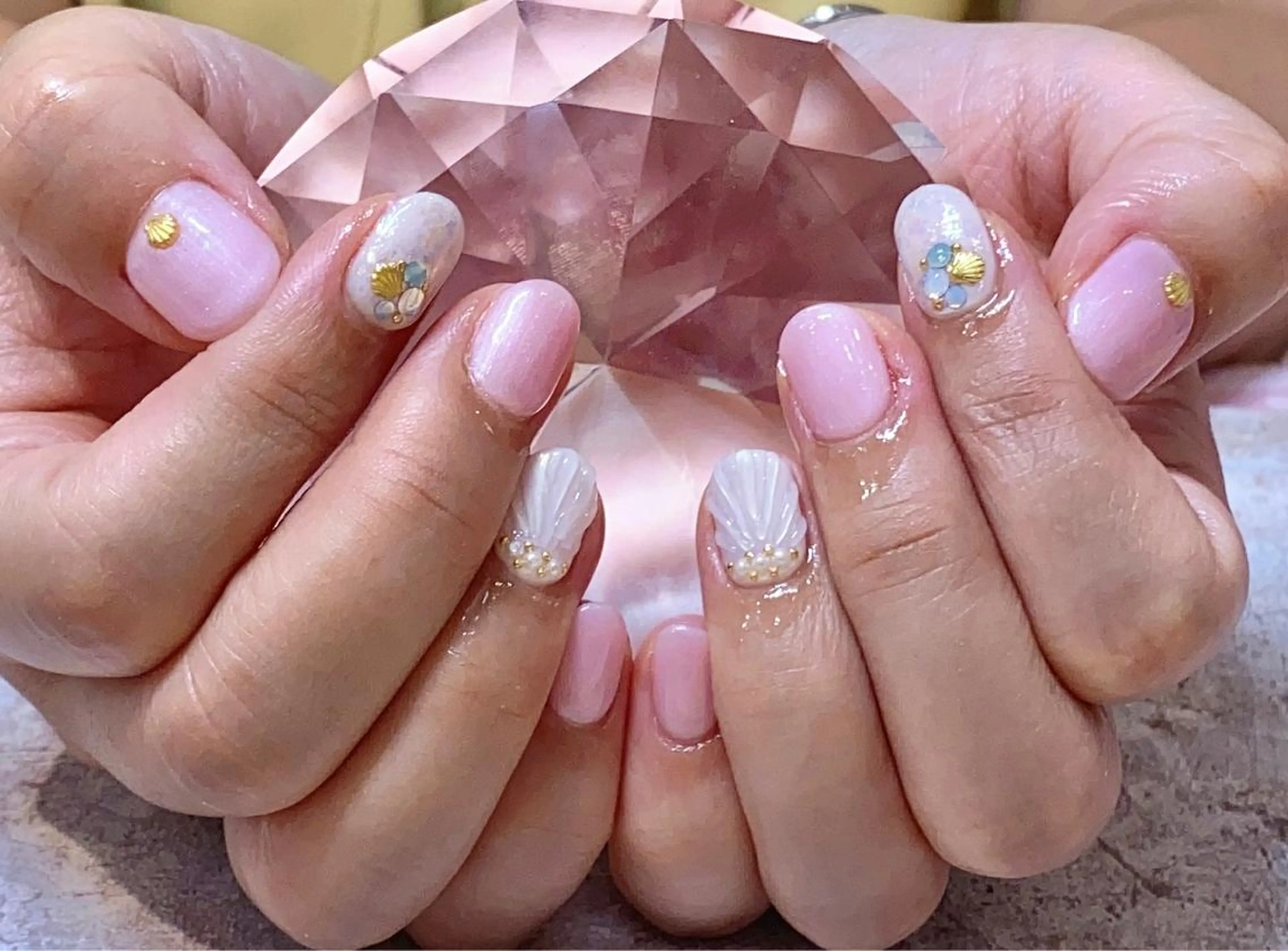 ネイル ラッキースター 大人気店のネイルデザイン