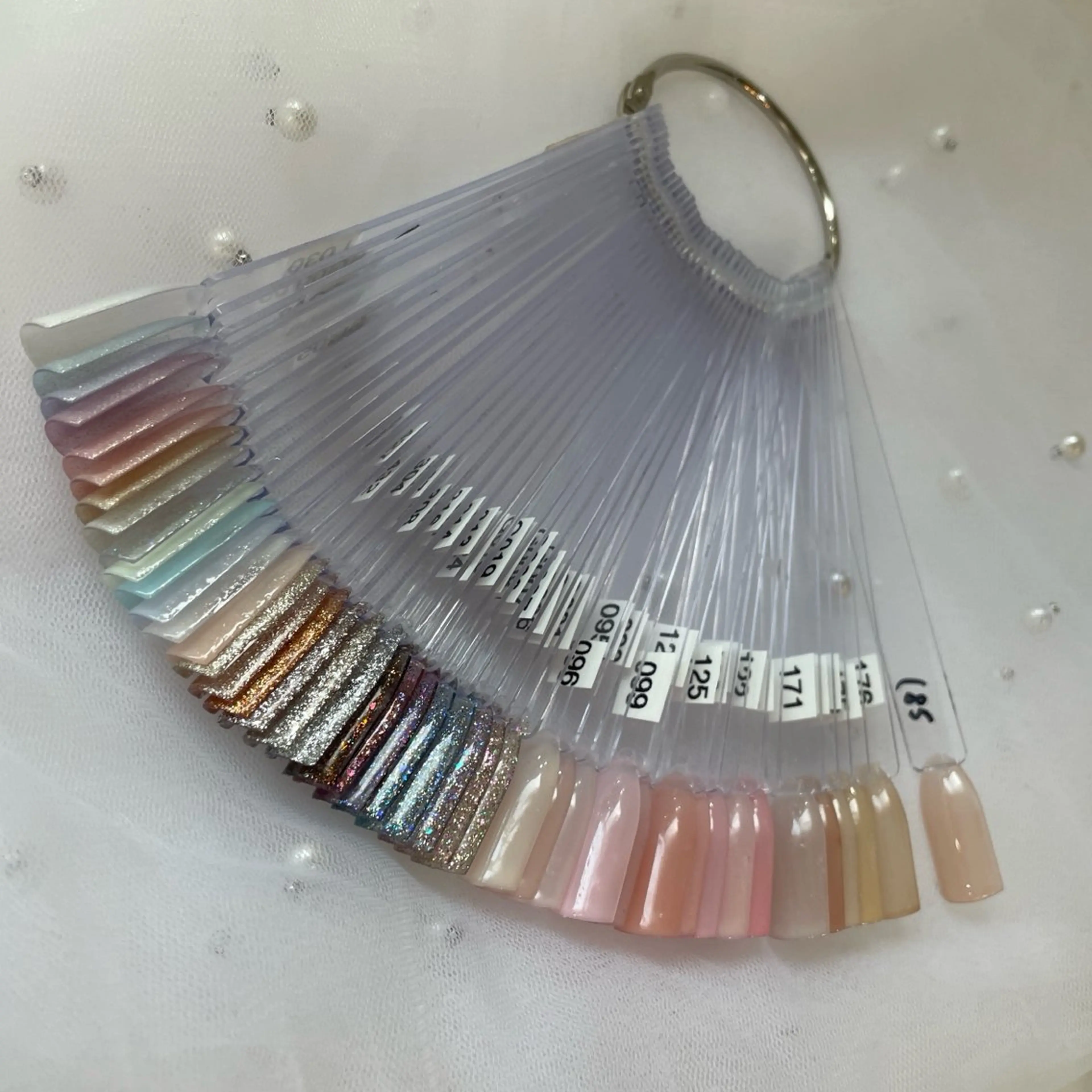 ネイル グラデーション ラメ(グリッター) Mellow【メロー】by Cherie la mer 船橋店所属・jrネイリスト モチヅキのネイルデザイン