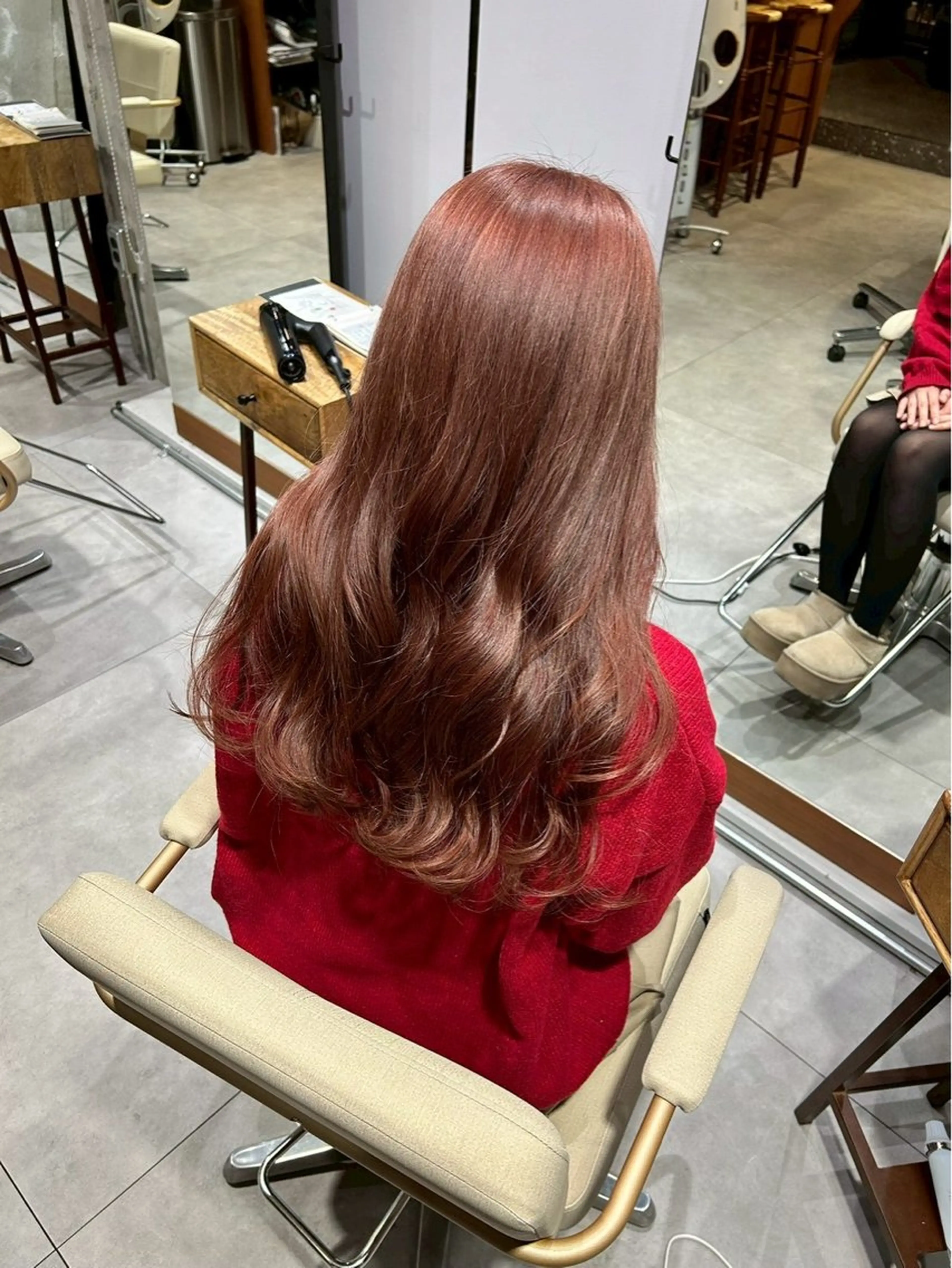 ロング 齋 花音のヘアスタイル