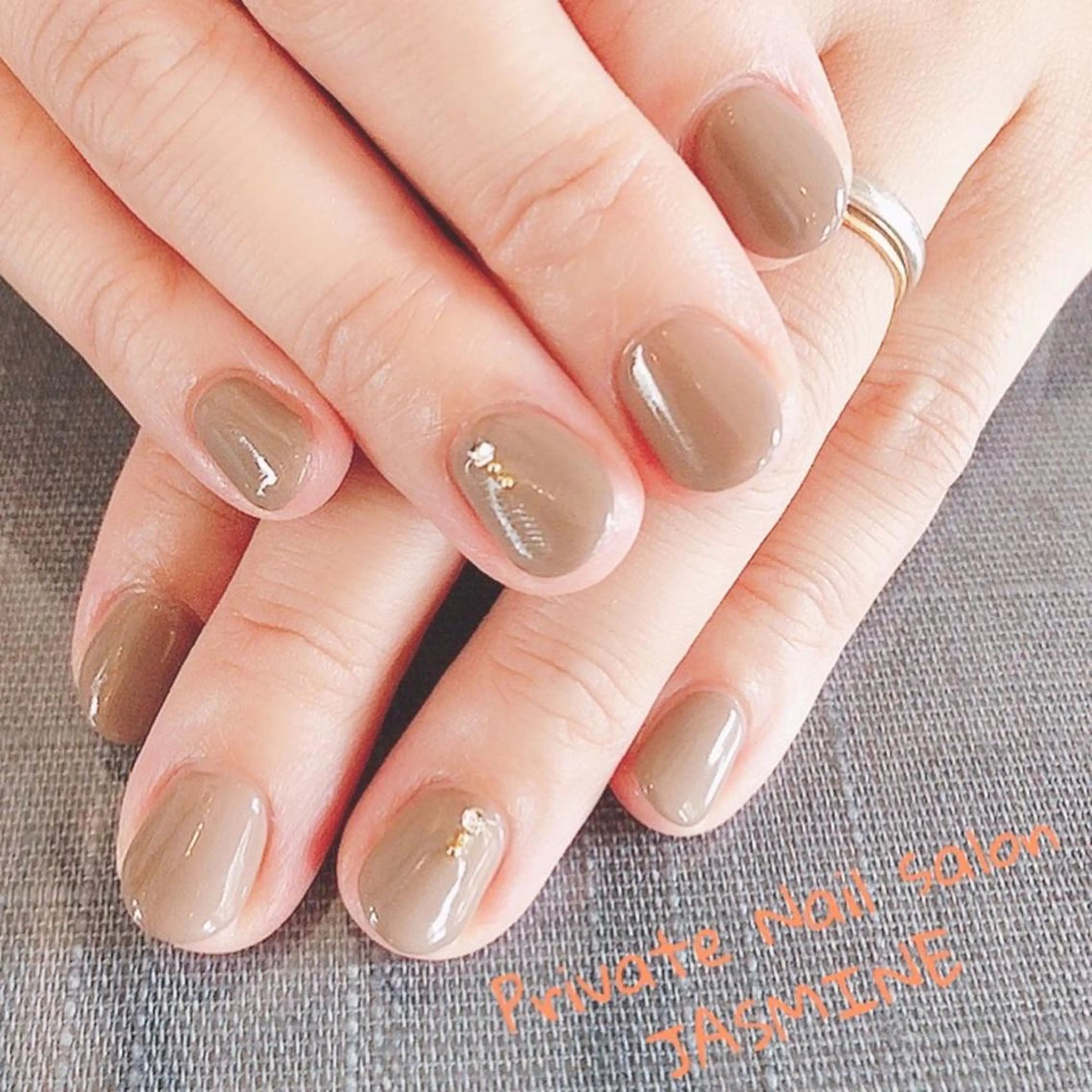 ネイル ワンカラーネイル ストーンネイル Nail salon JASMINEのネイルデザイン