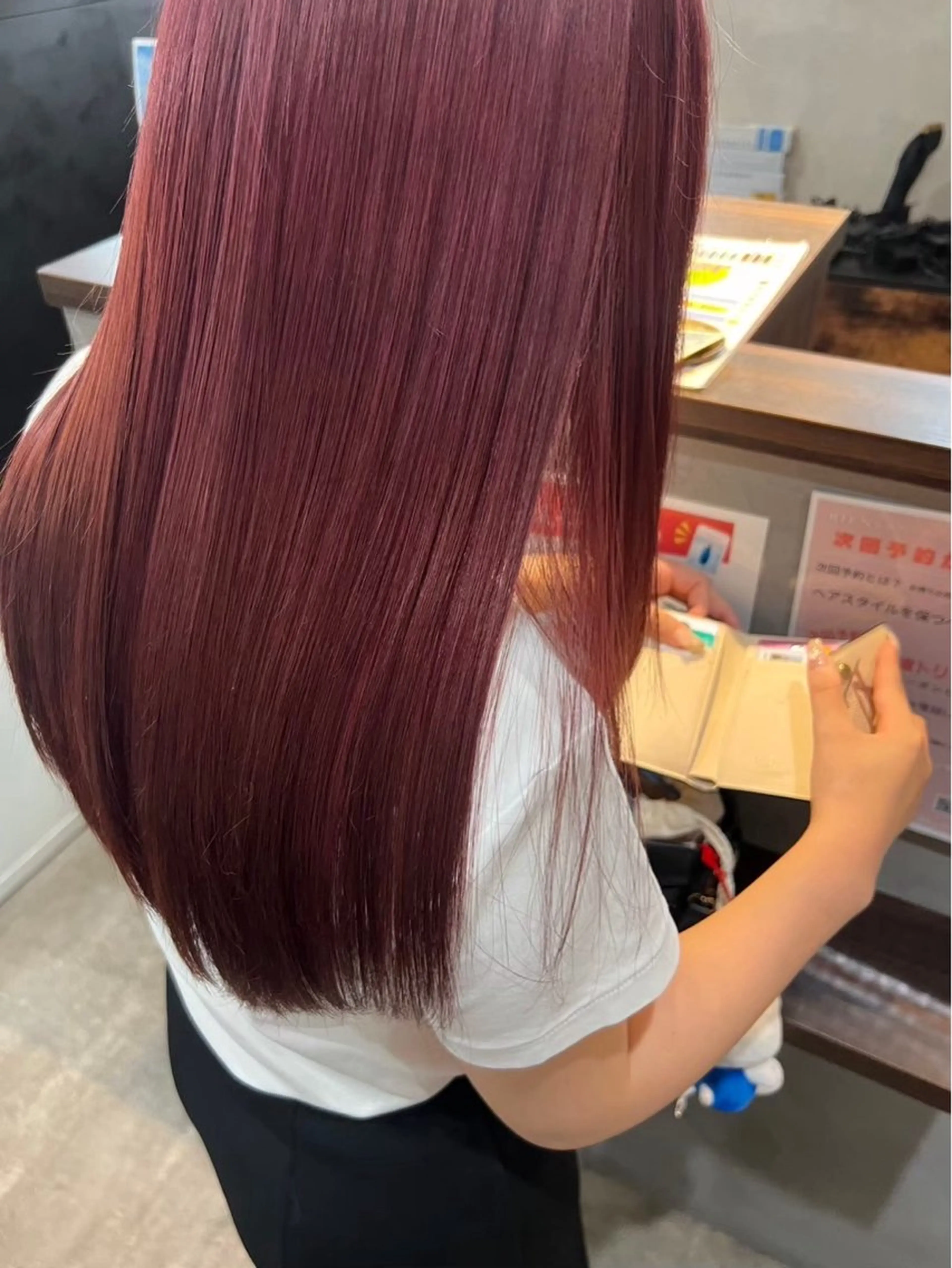 ロング RIENS Xrea nanamiのヘアスタイル