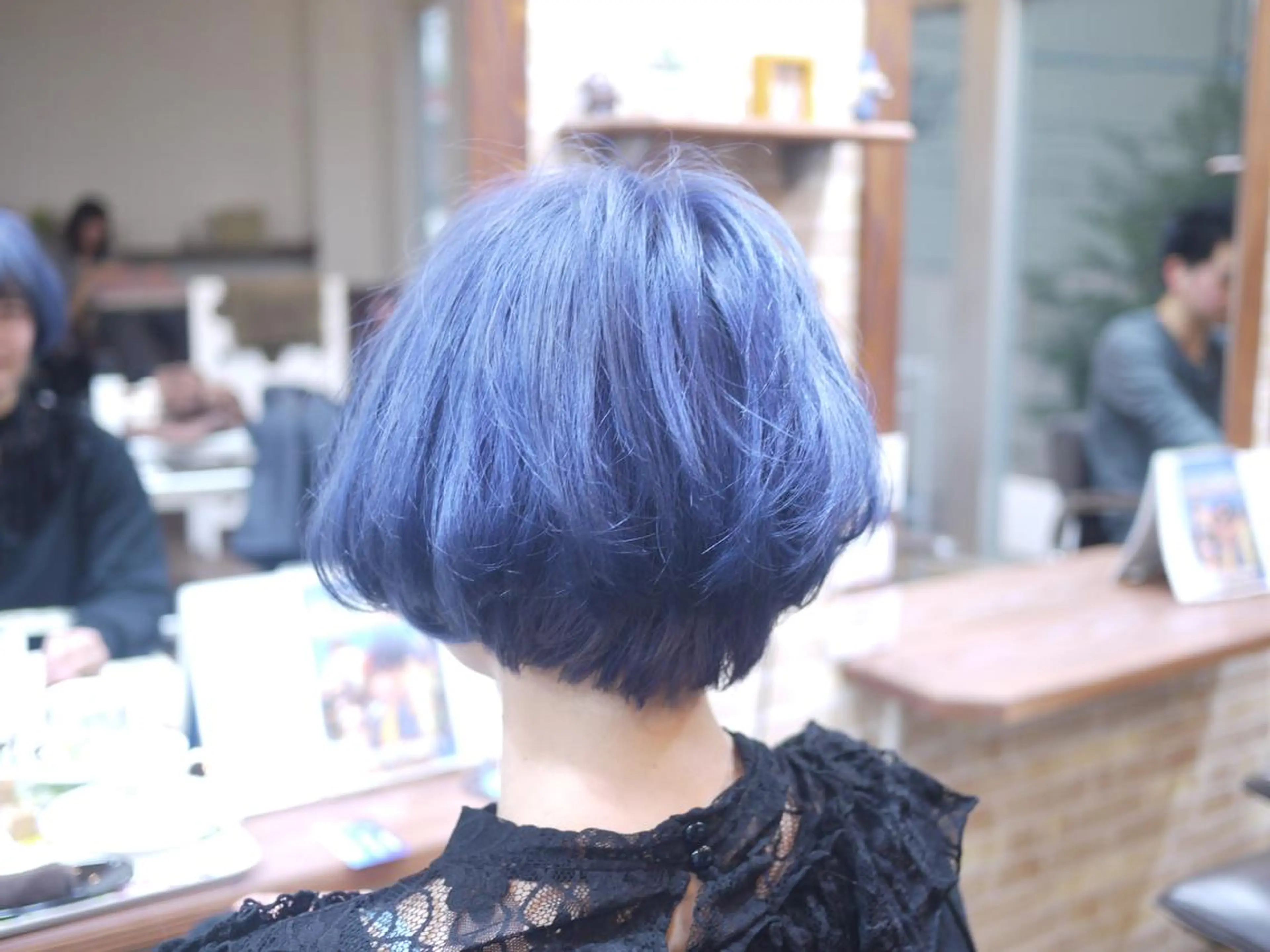 ショート カラー 藤井 一輝のヘアスタイル