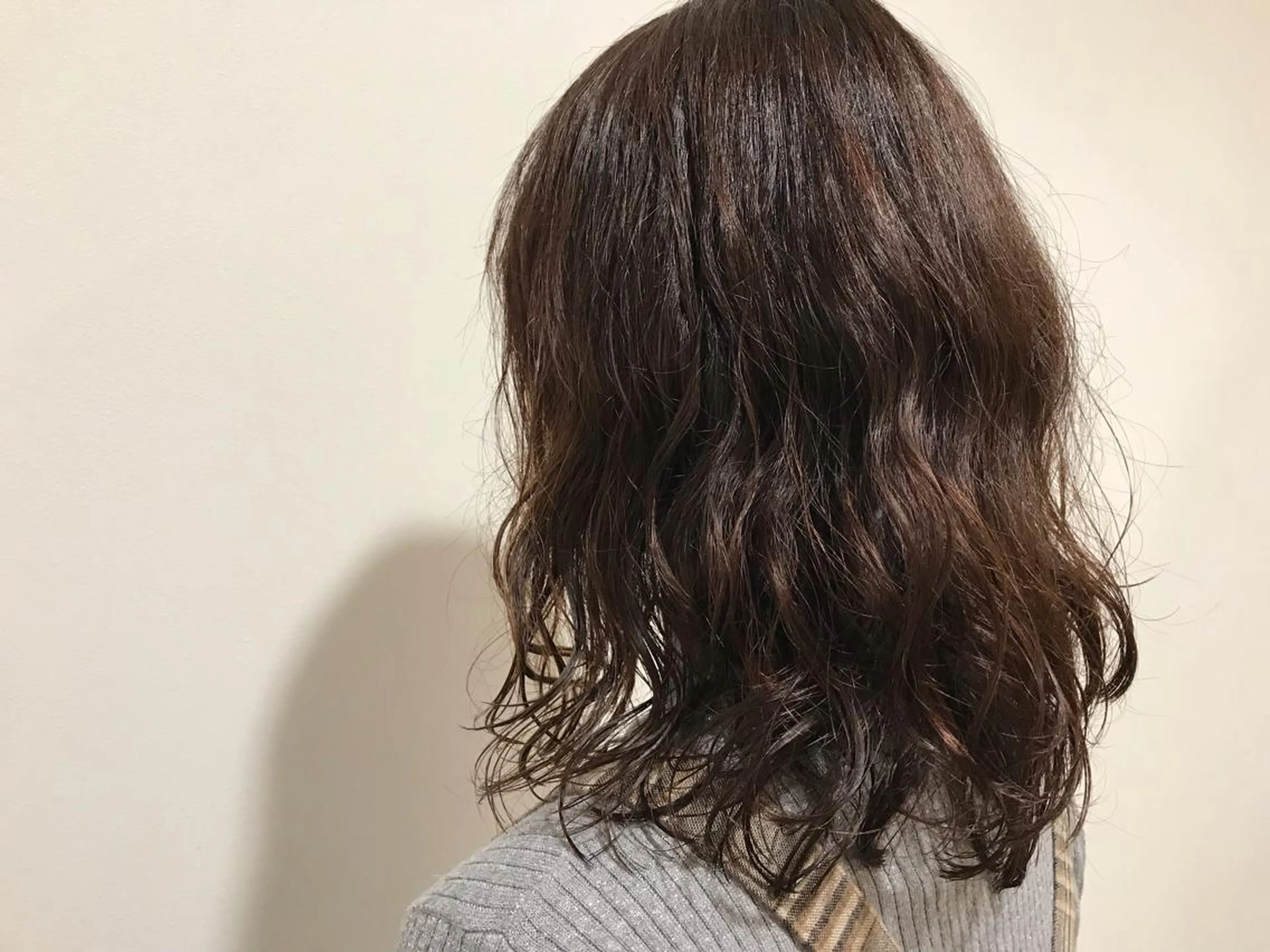 セミロング パーマ 暖色カラー🍊 ボブ🌿顔周りcutのヘアスタイル