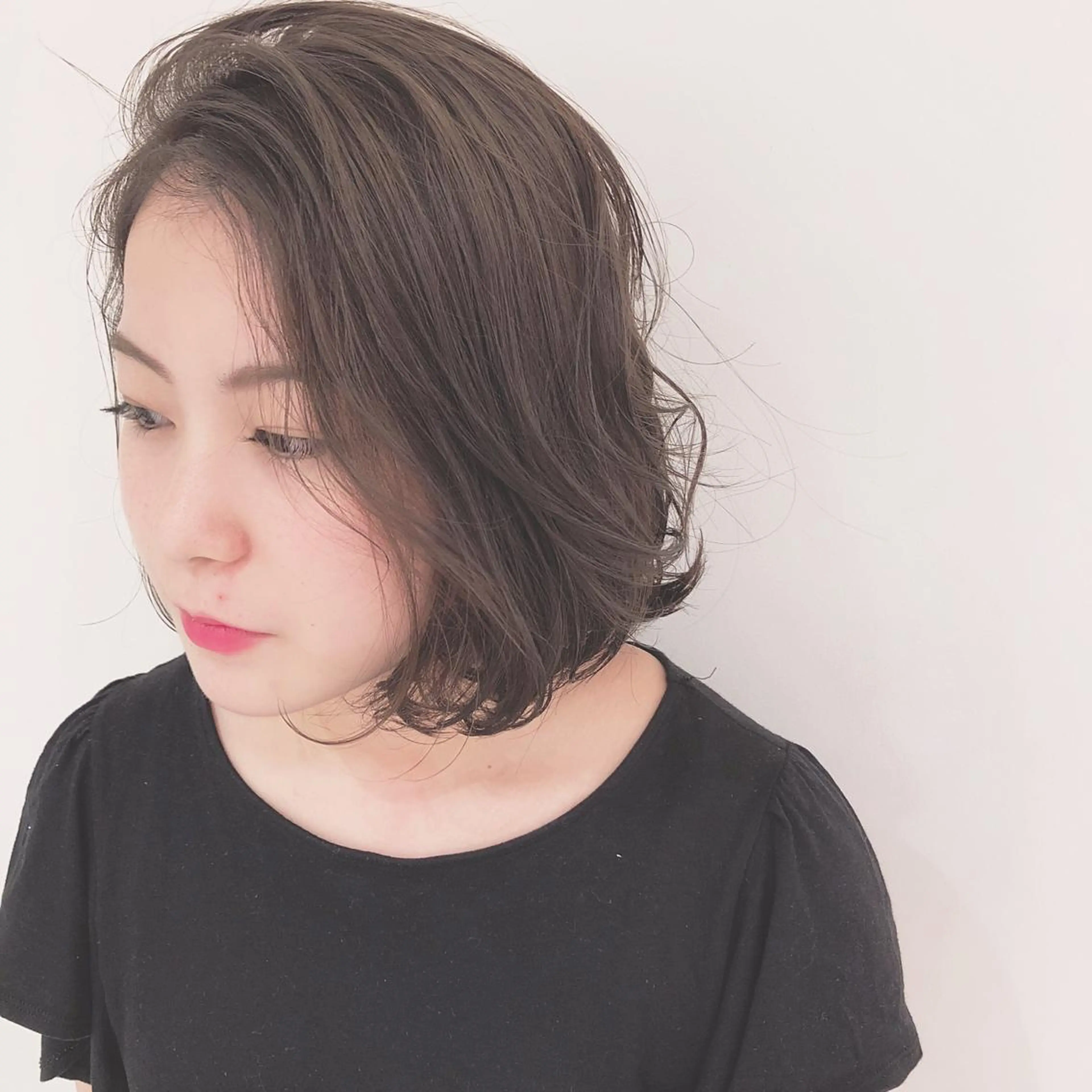 ミディアム カラー 野村 さなみ✨ぱっつんボブのヘアスタイル