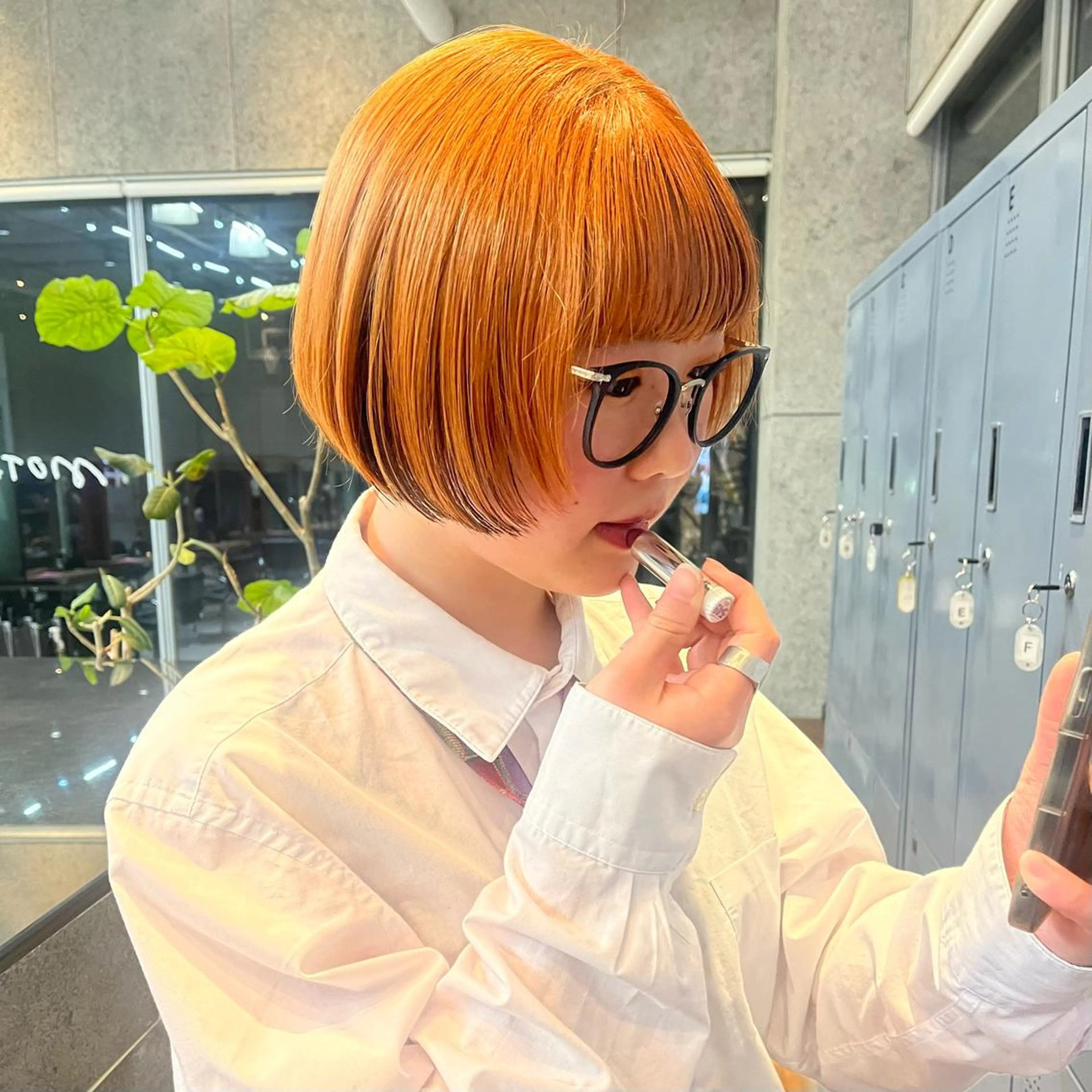 ショート カラー ヘアアレンジ オレンジ ボブハイトーン🦖 デザインMAMIのヘアスタイル