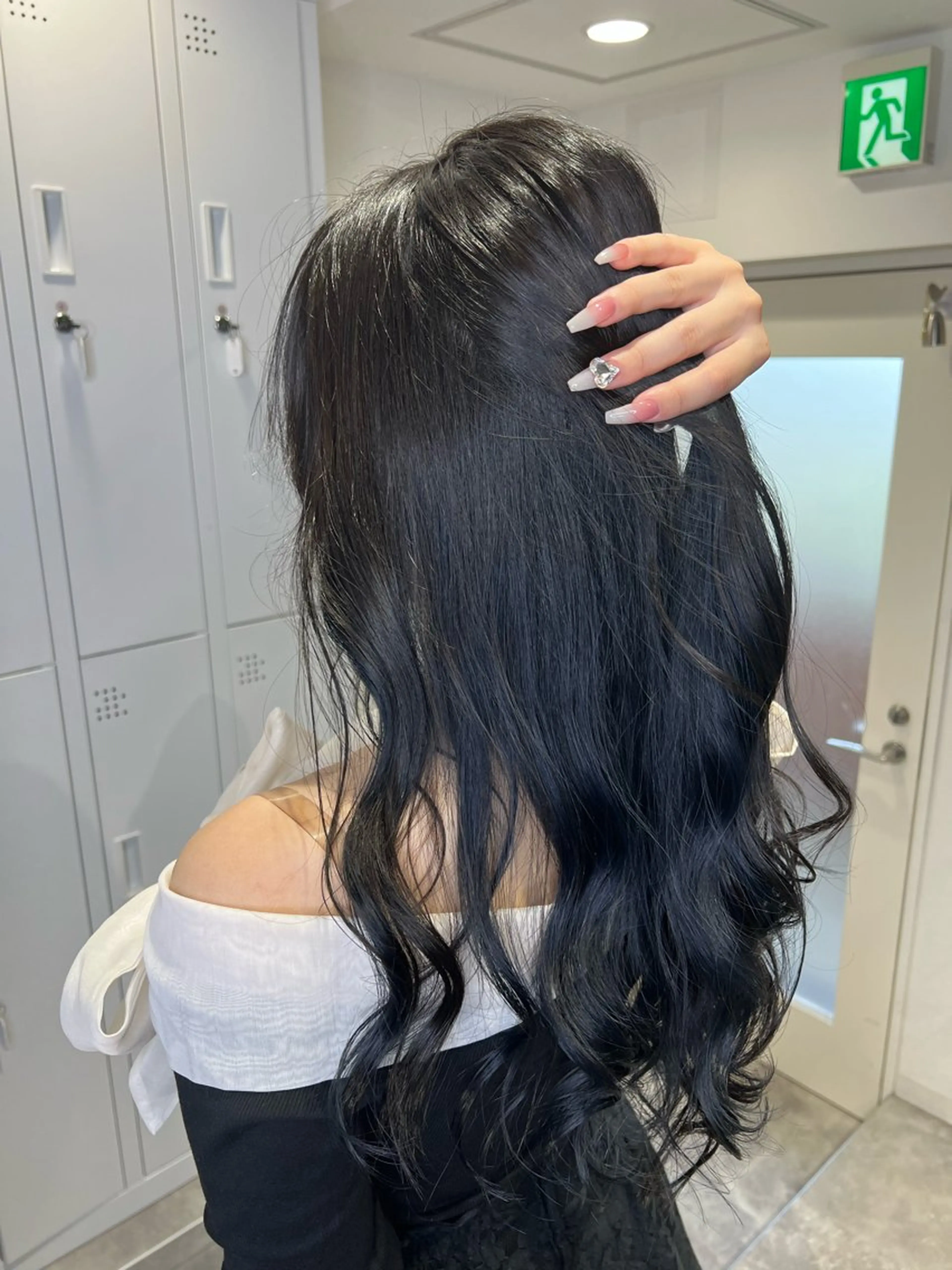 ミディアム カラー mimiiy梅田 中崎町ハイトーンのヘアスタイル