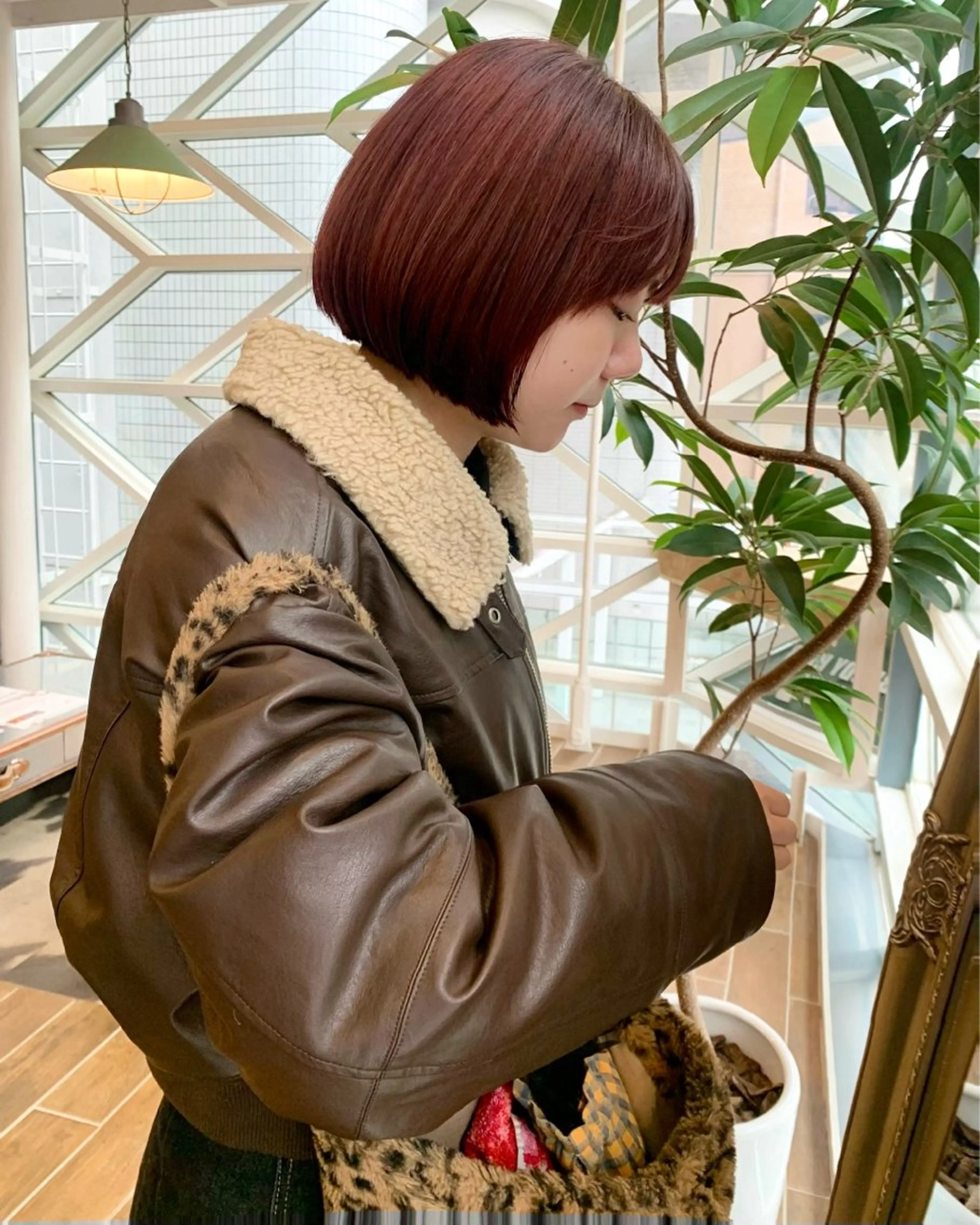 ショート カラー ボブ カット ヘアカラー 庄司 朱里のヘアスタイル