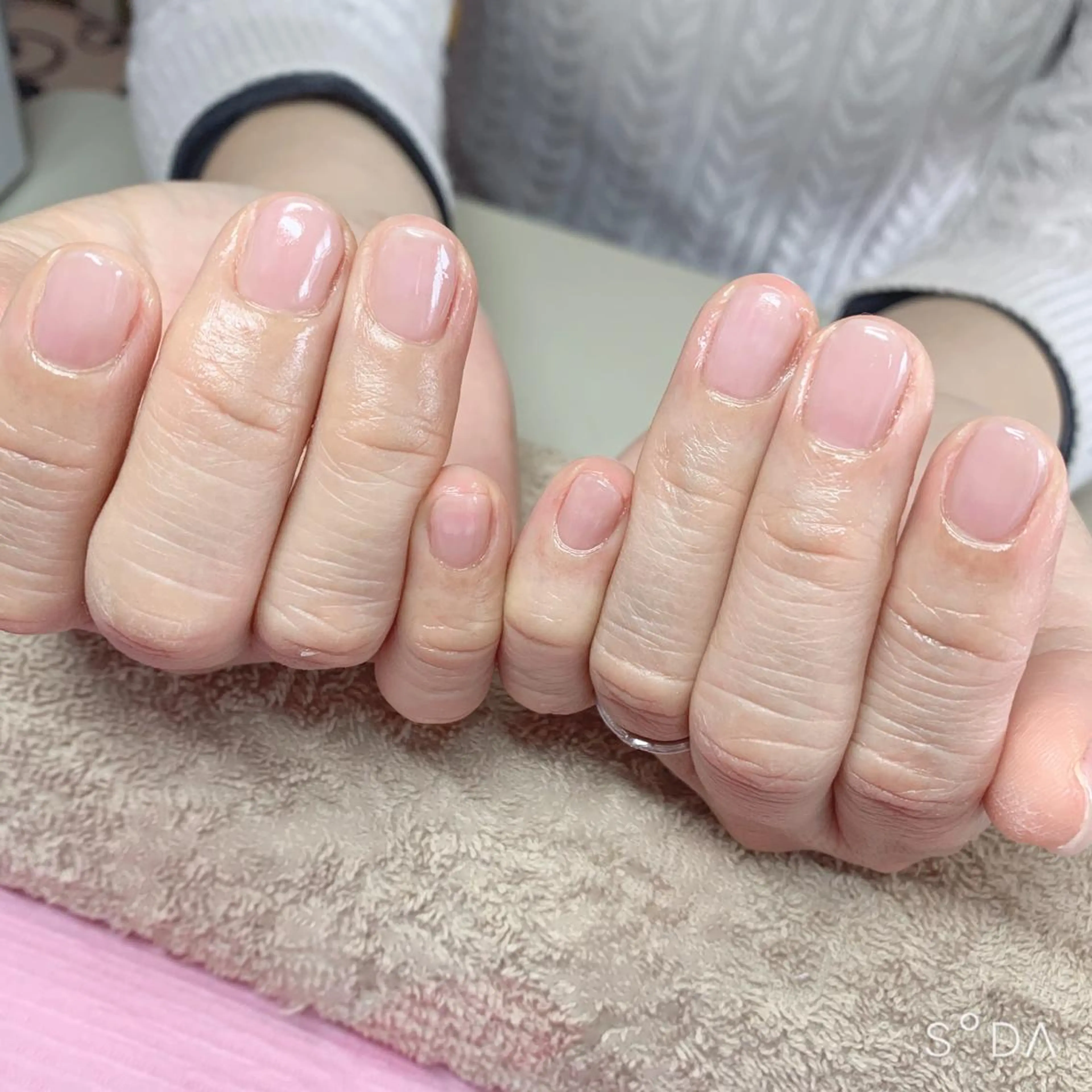 ネイル オフィスネイル シンプルネイル NailSpace 猫のいるネイルサロンのネイルデザイン