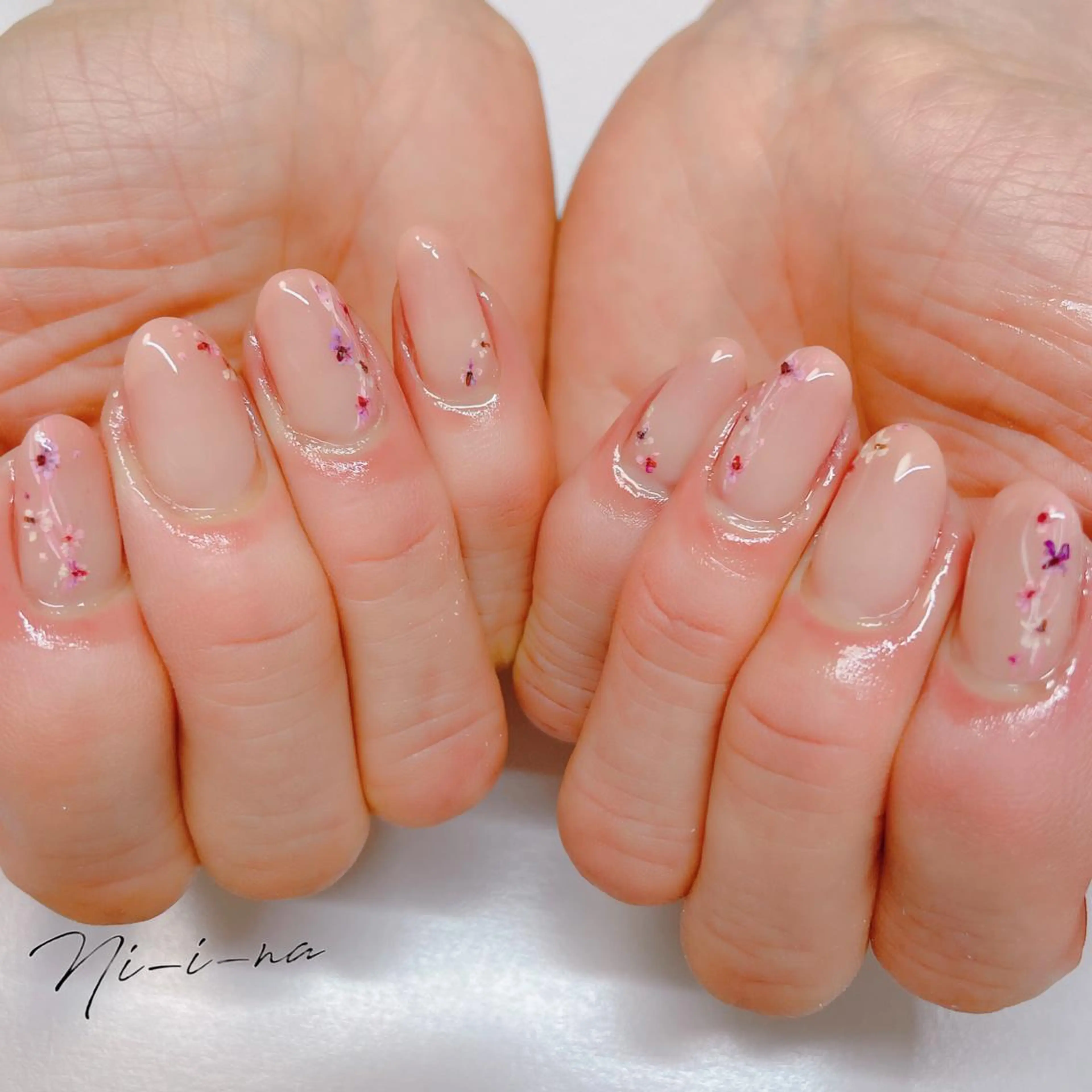 ネイル ハンドネイル nail salon Ni-i-naのネイルデザイン