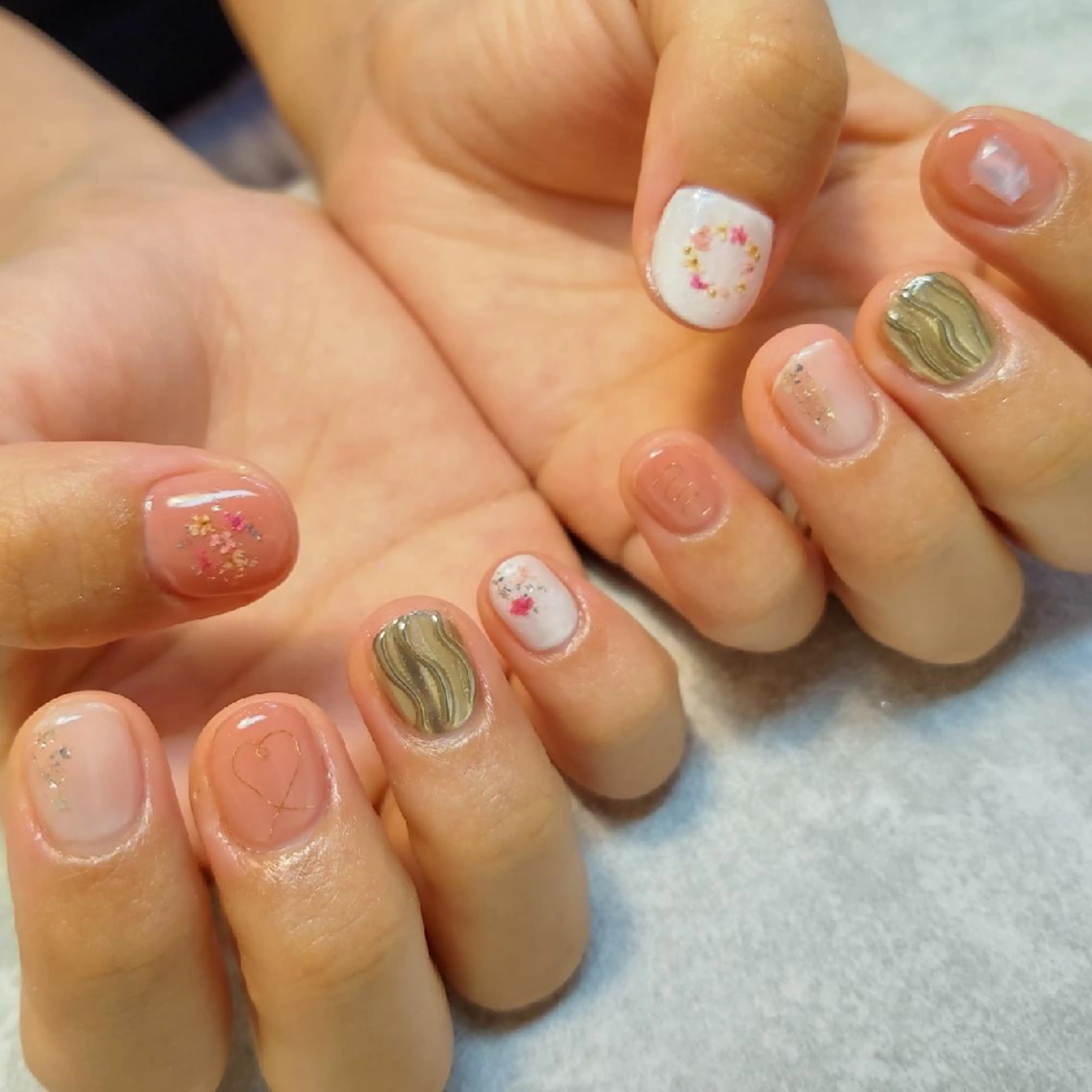 ネイル 持ち込み ジェヌインネイル 河内のネイルデザイン