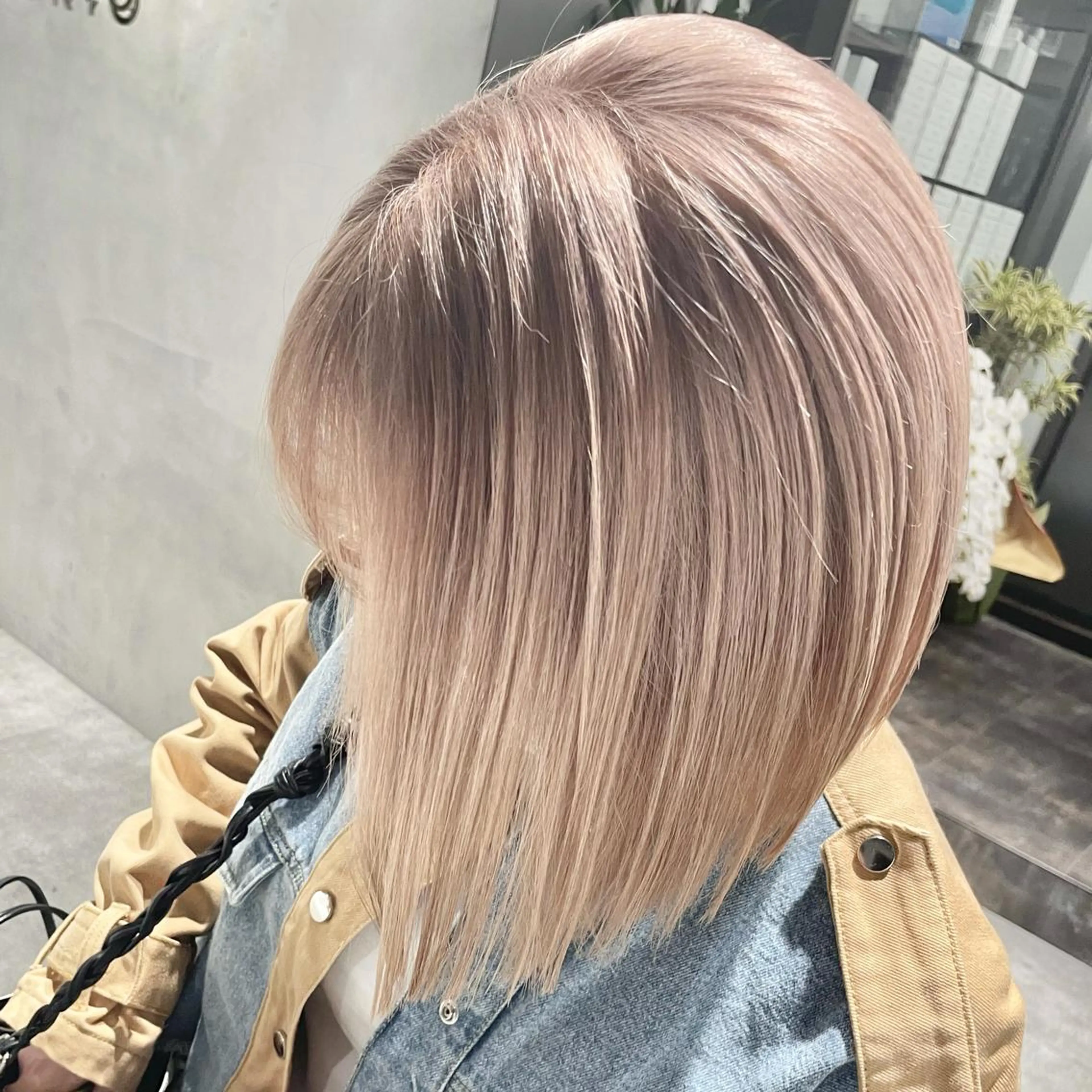 ミディアム ヘアカラー トリートメント MiL所属・✨ハイトーン✨ 濱田知孝のヘアスタイル