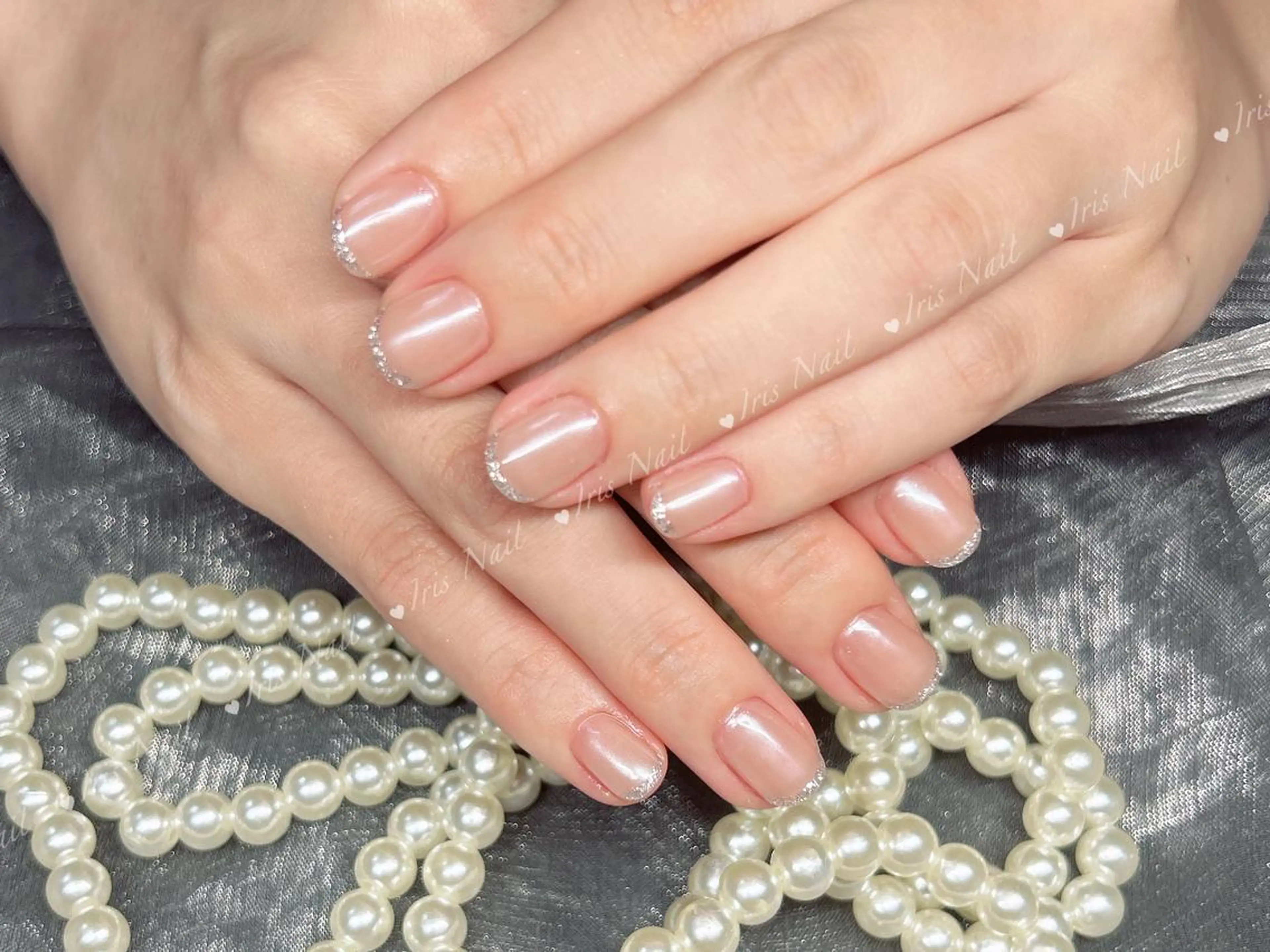 ネイル オーロラネイル フレンチネイル キラキラネイル ラメ(グリッター) ハンドネイル ハンドケア OoAmi_ Nailのネイルデザイン