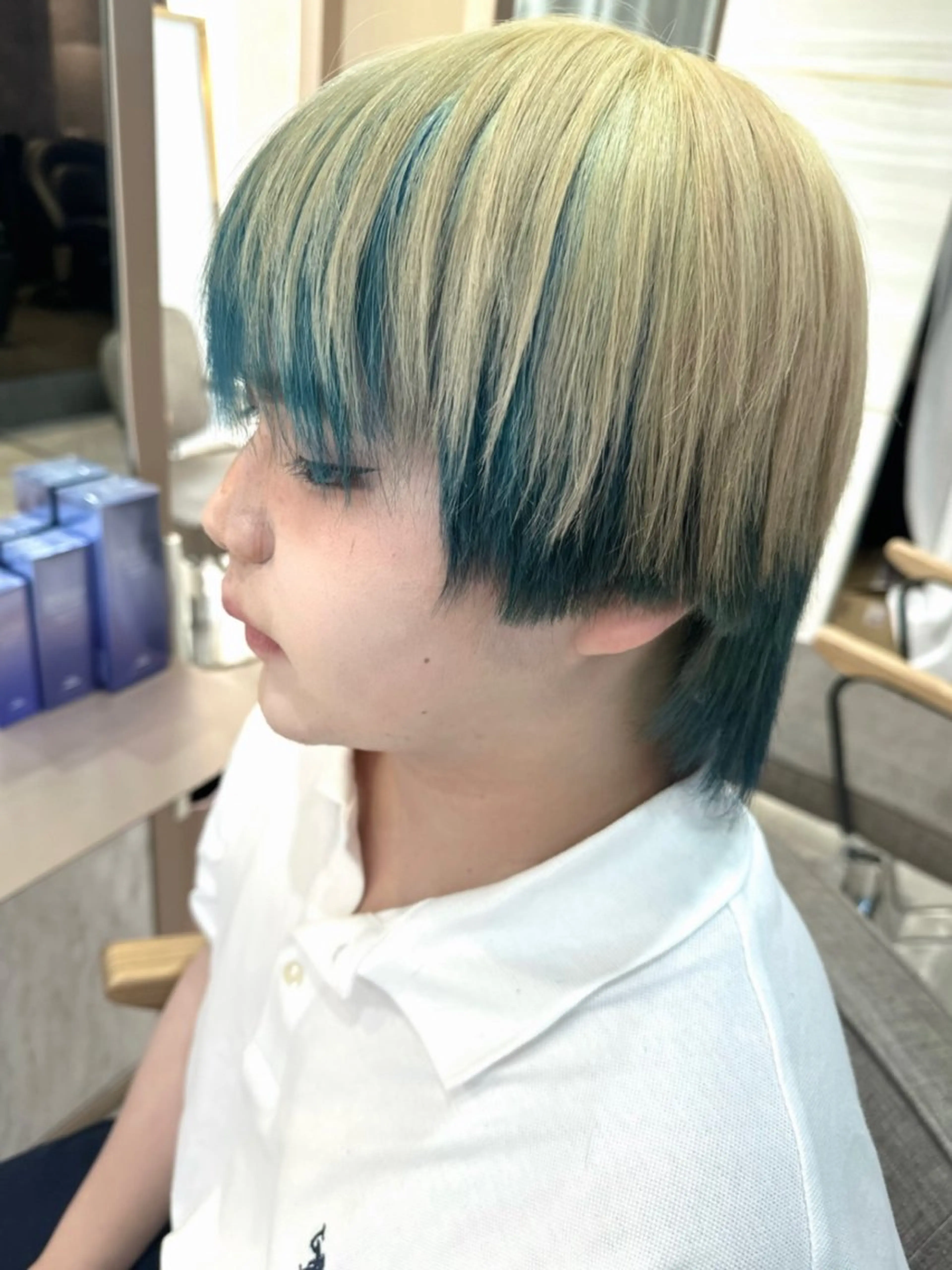 ショート カラー ベージュカラー ブリーチ ブロンド ケアブリーチ ミルクティーベージュ ヘアカラー 🦋高瀬寛菜🦋 韓国/ブリーチのヘアスタイル