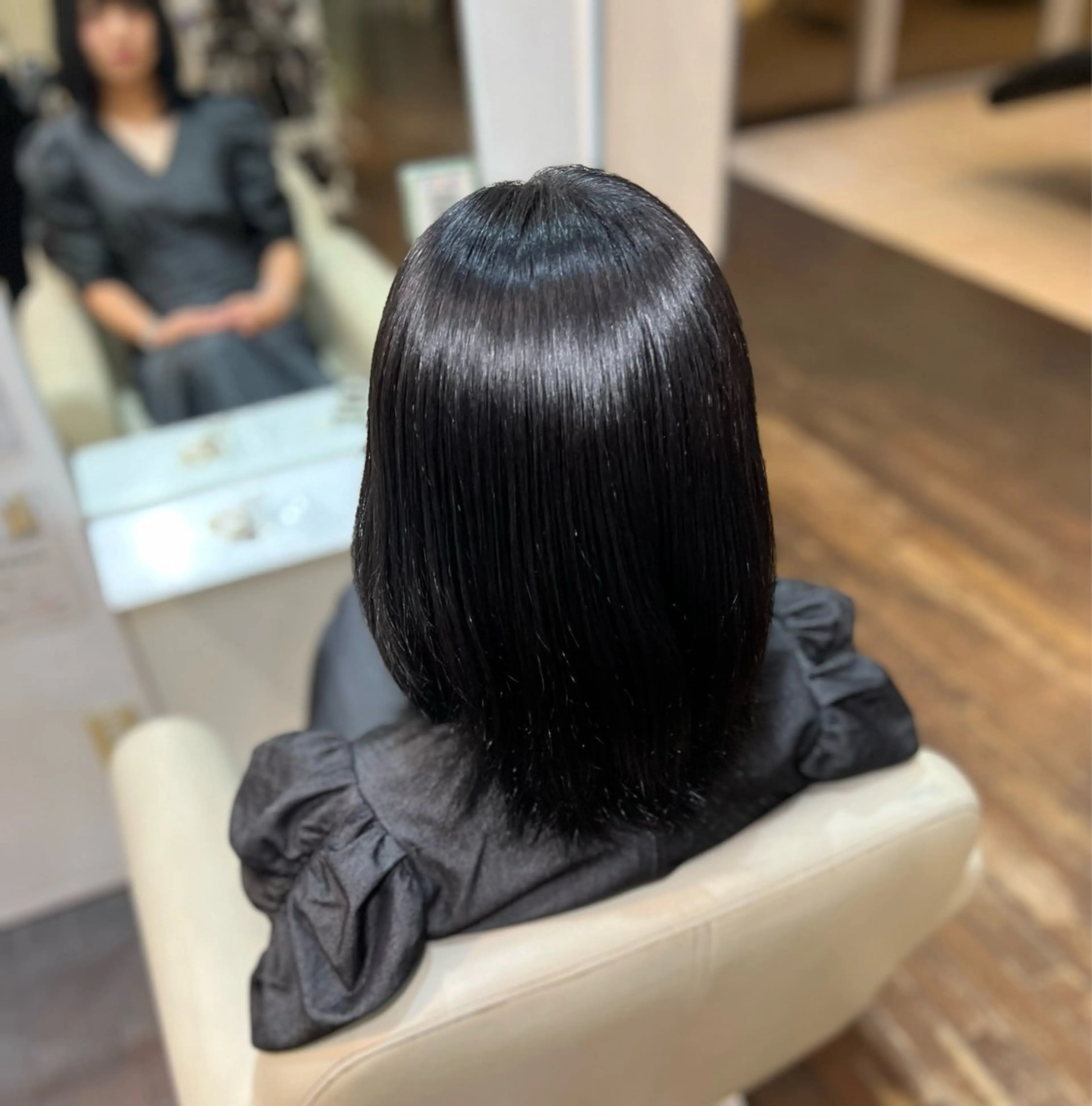 カラー 黒髪 ブルーカラー ブルーブラック 梅田 ダブルカラー 大畑 蒼空のヘアスタイル