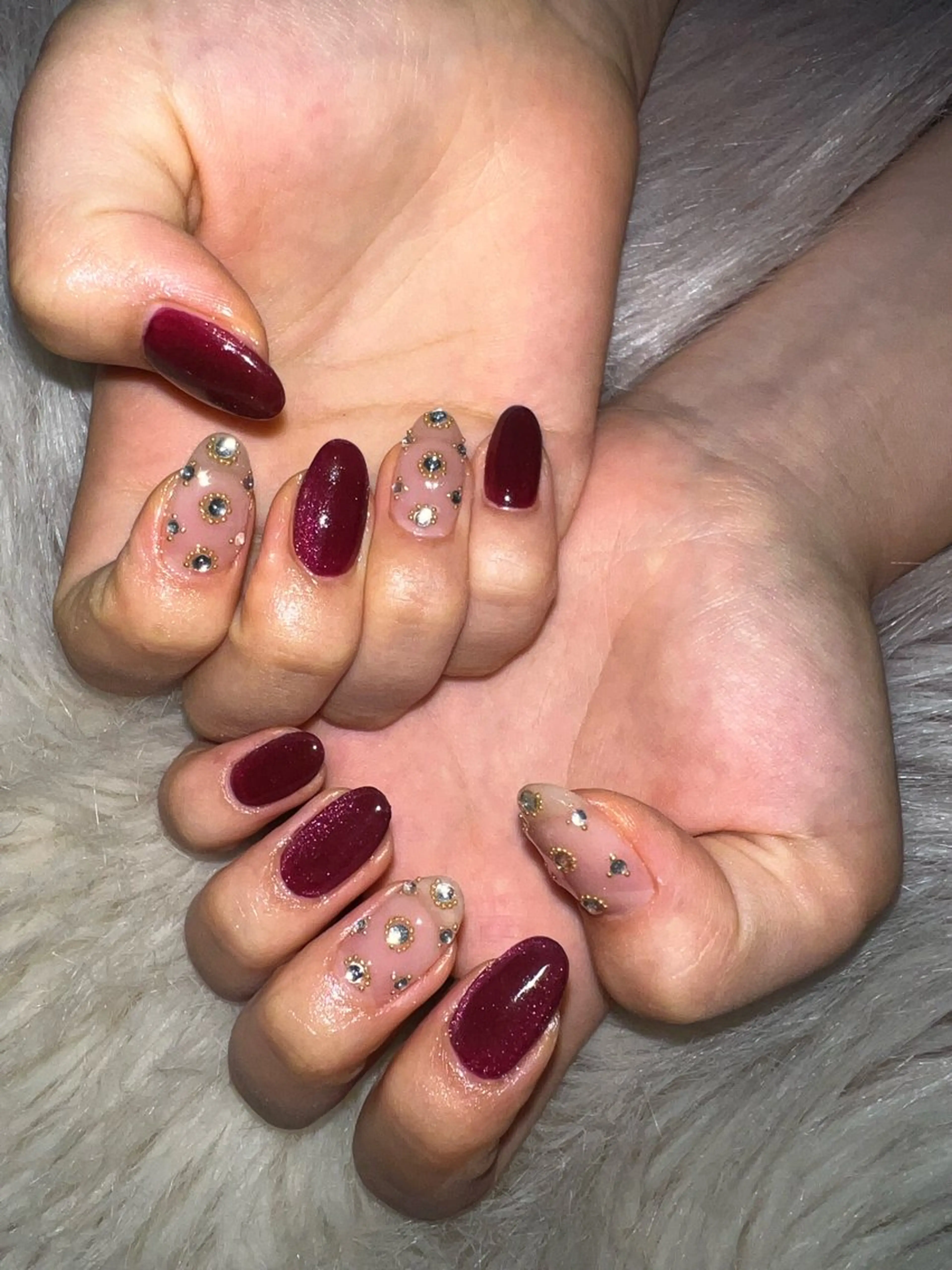 ネイル ボルドー ジェルネイル マグネットネイル 持ち込み パラジェル flowers nailのネイルデザイン