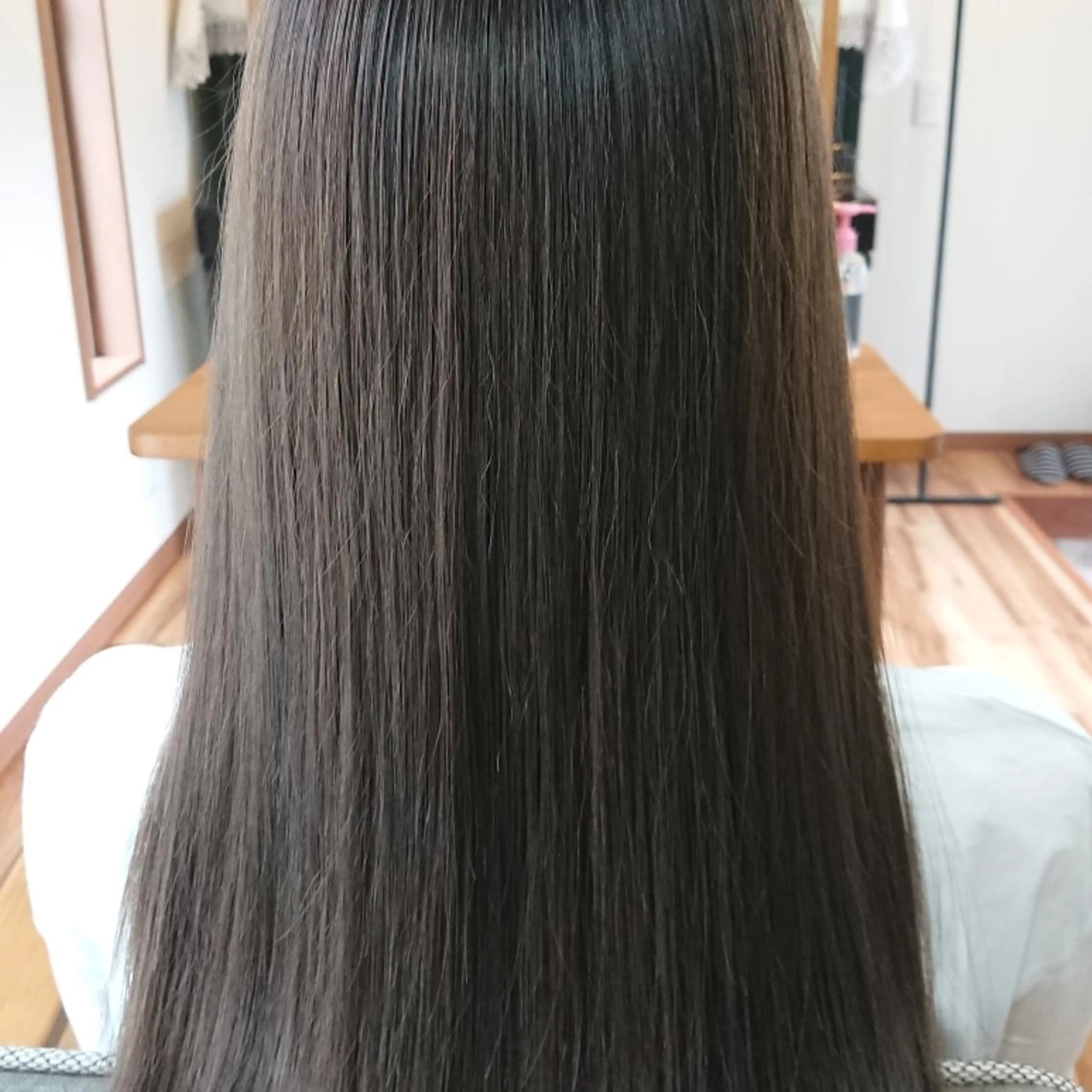 ロング 髪質改善 縮毛矯正 crea   芦田 武栄のヘアスタイル
