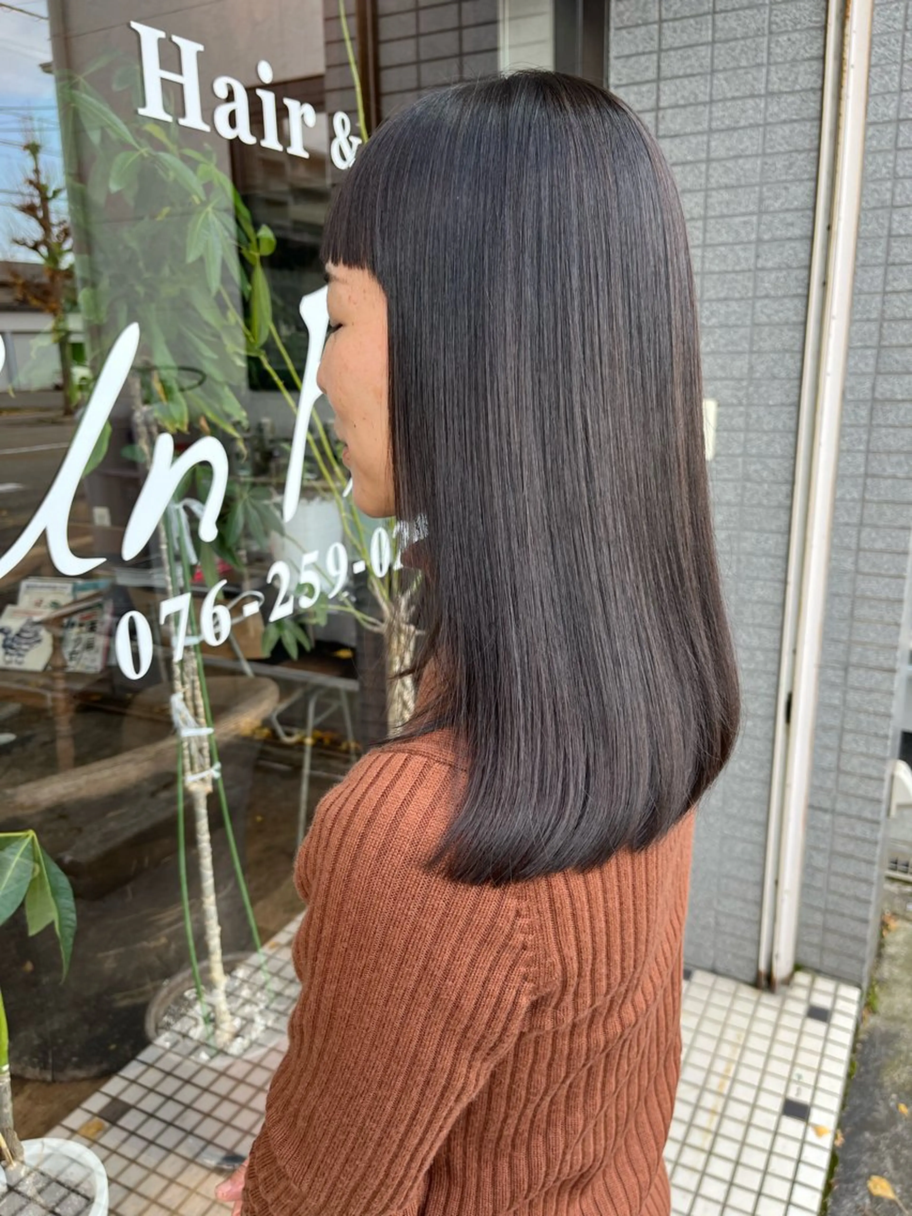 セミロング カット 縮毛矯正 Un Fleur所属・立野 希沙のヘアスタイル