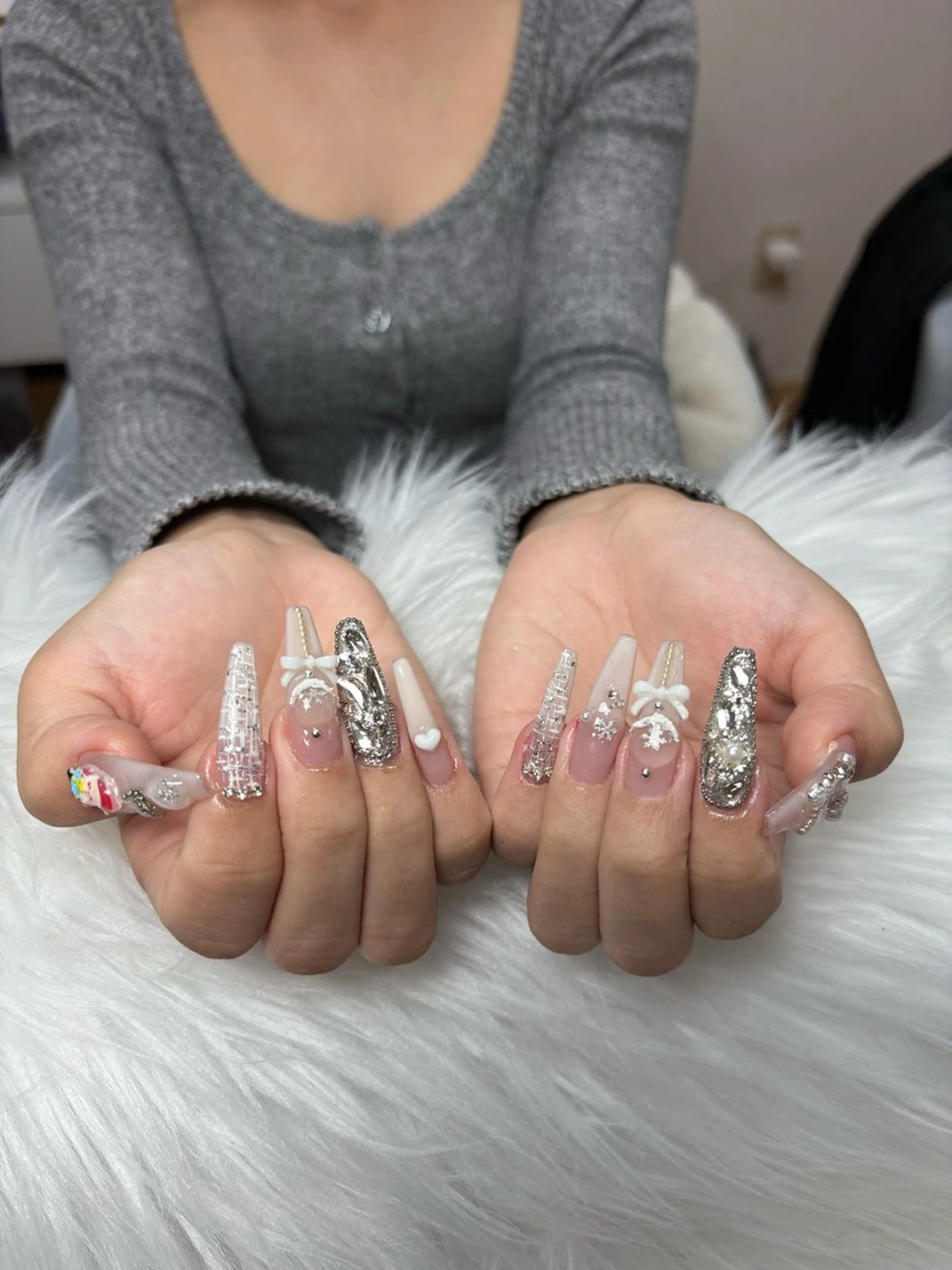 ネイル アートネイル 長さ出し ジェルネイル マグネットネイル ニュアンスネイル なな_ CloudyChanのネイルデザイン