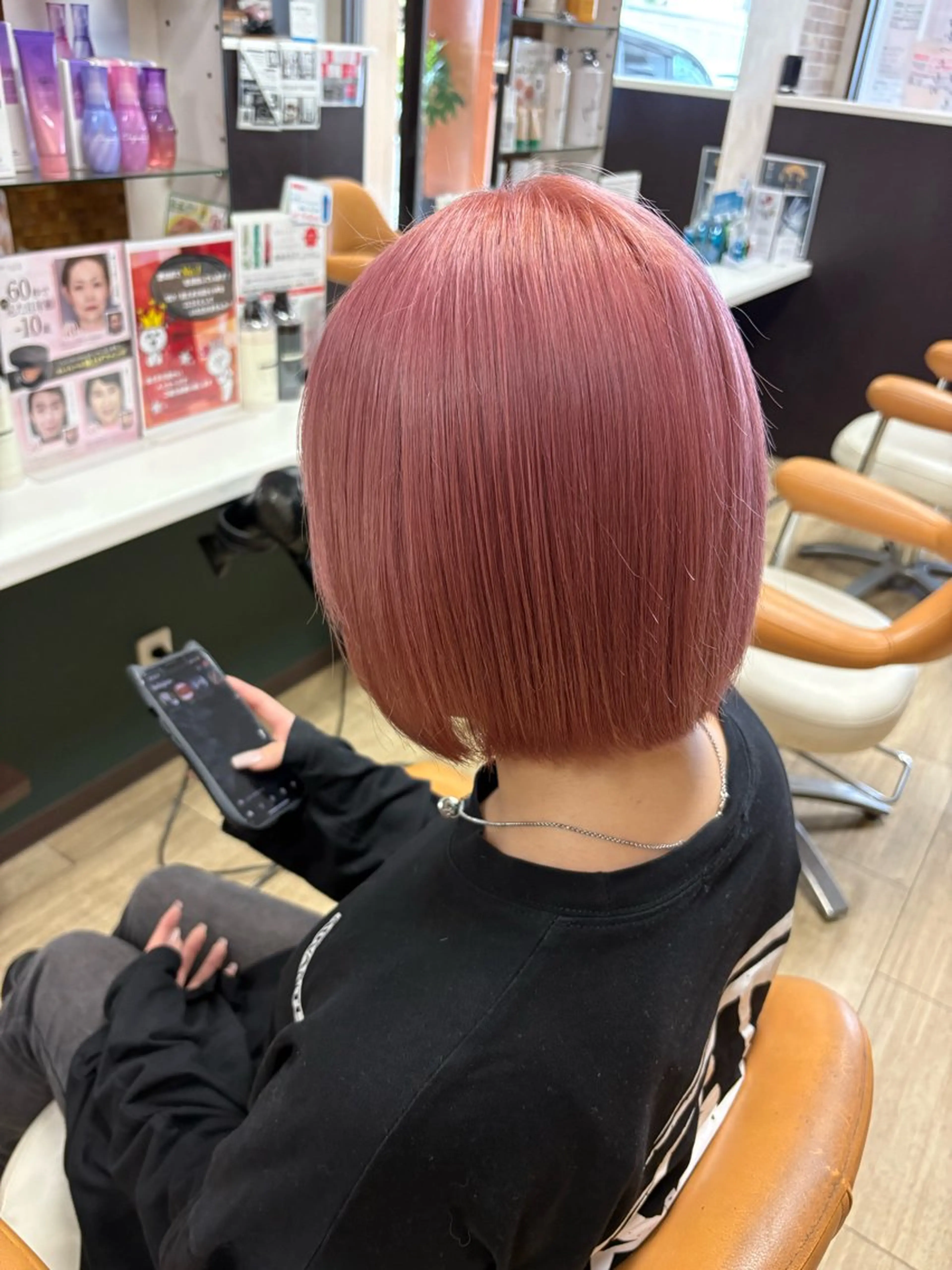 ショート カラー カット ヘアカラー 徳留 もも花のヘアスタイル