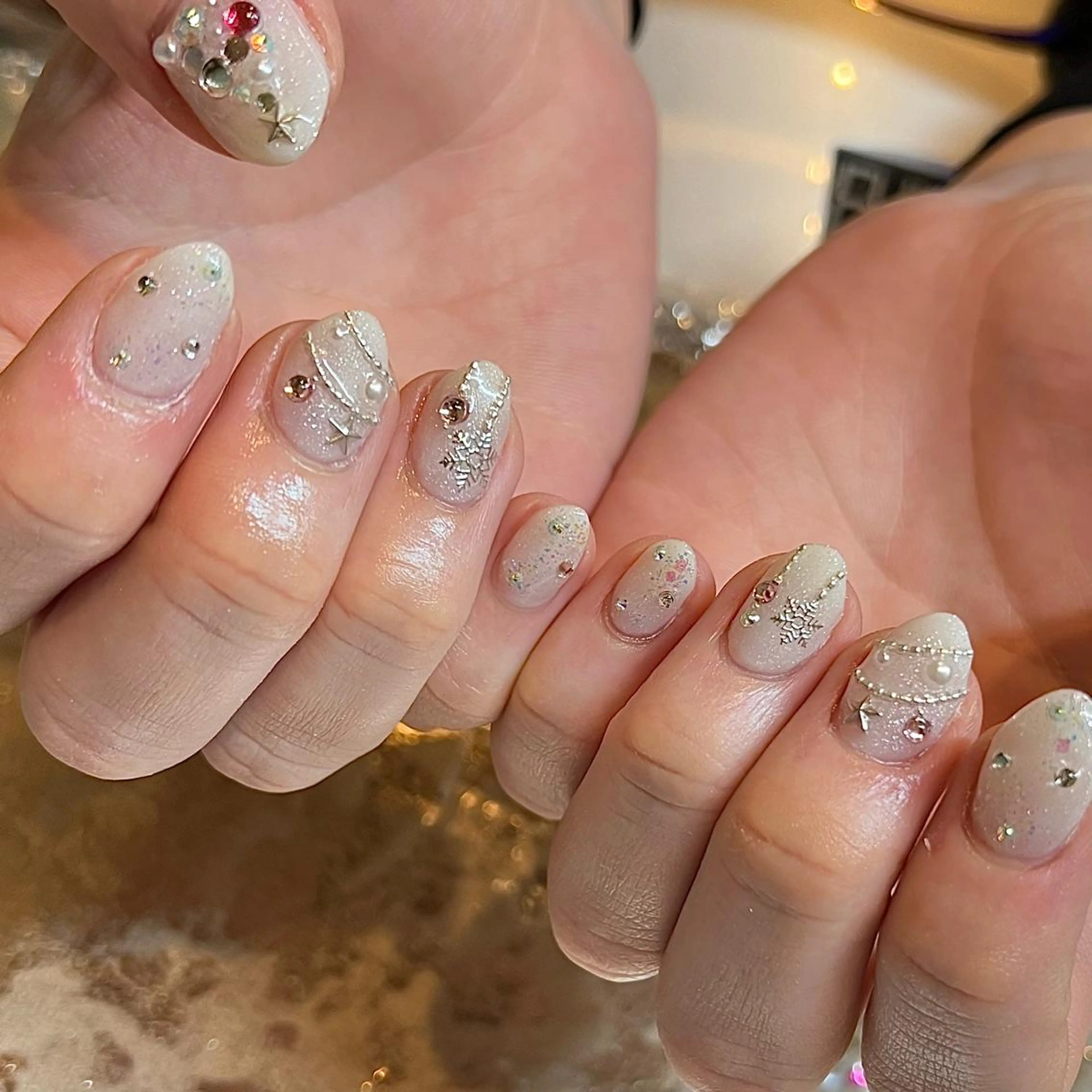 ショート ネイル ハンドネイル H🌺 NAILのネイルデザイン