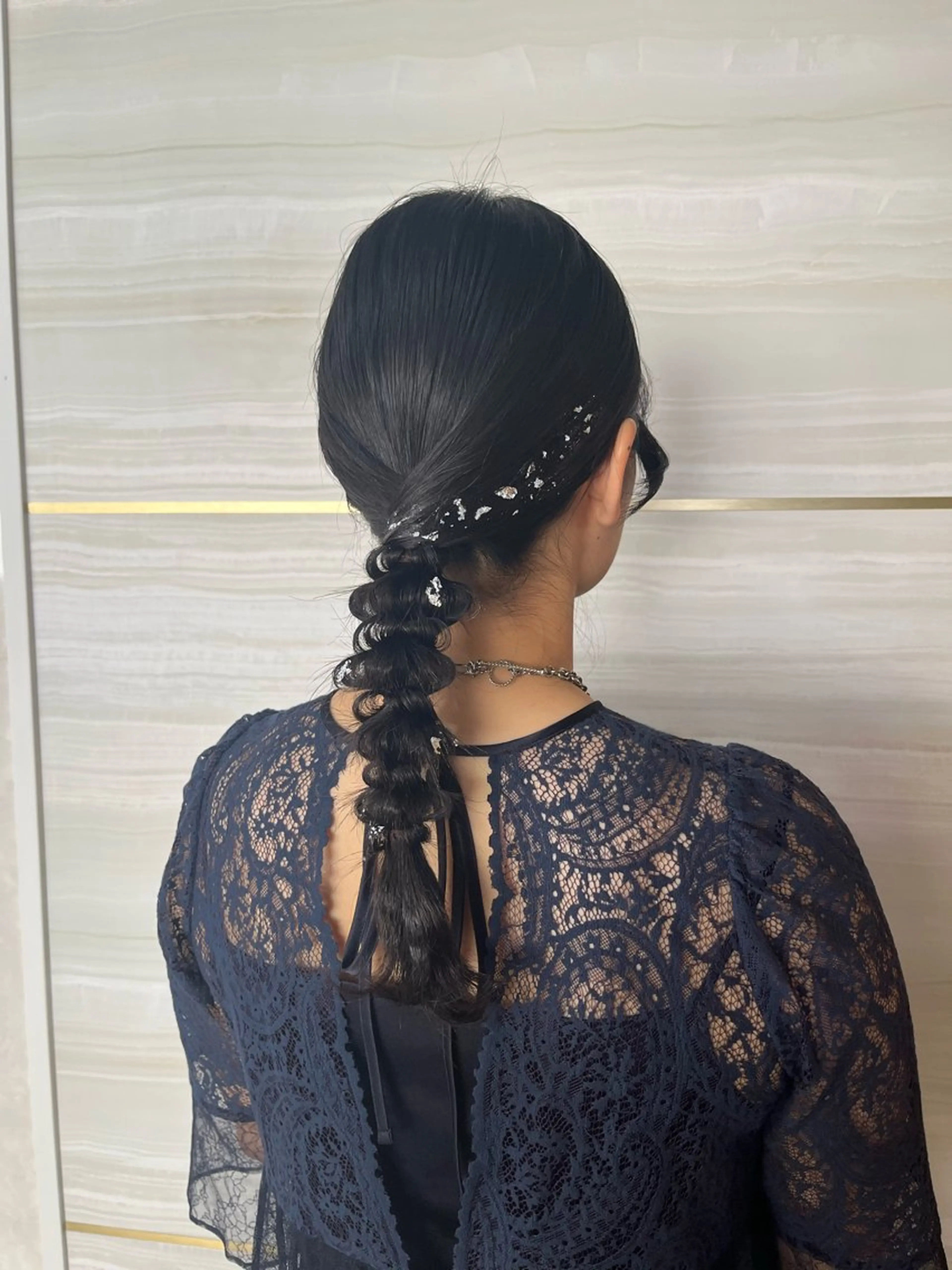 ミディアム ヘアアレンジ 💙Ami💙 elubylovisのヘアスタイル
