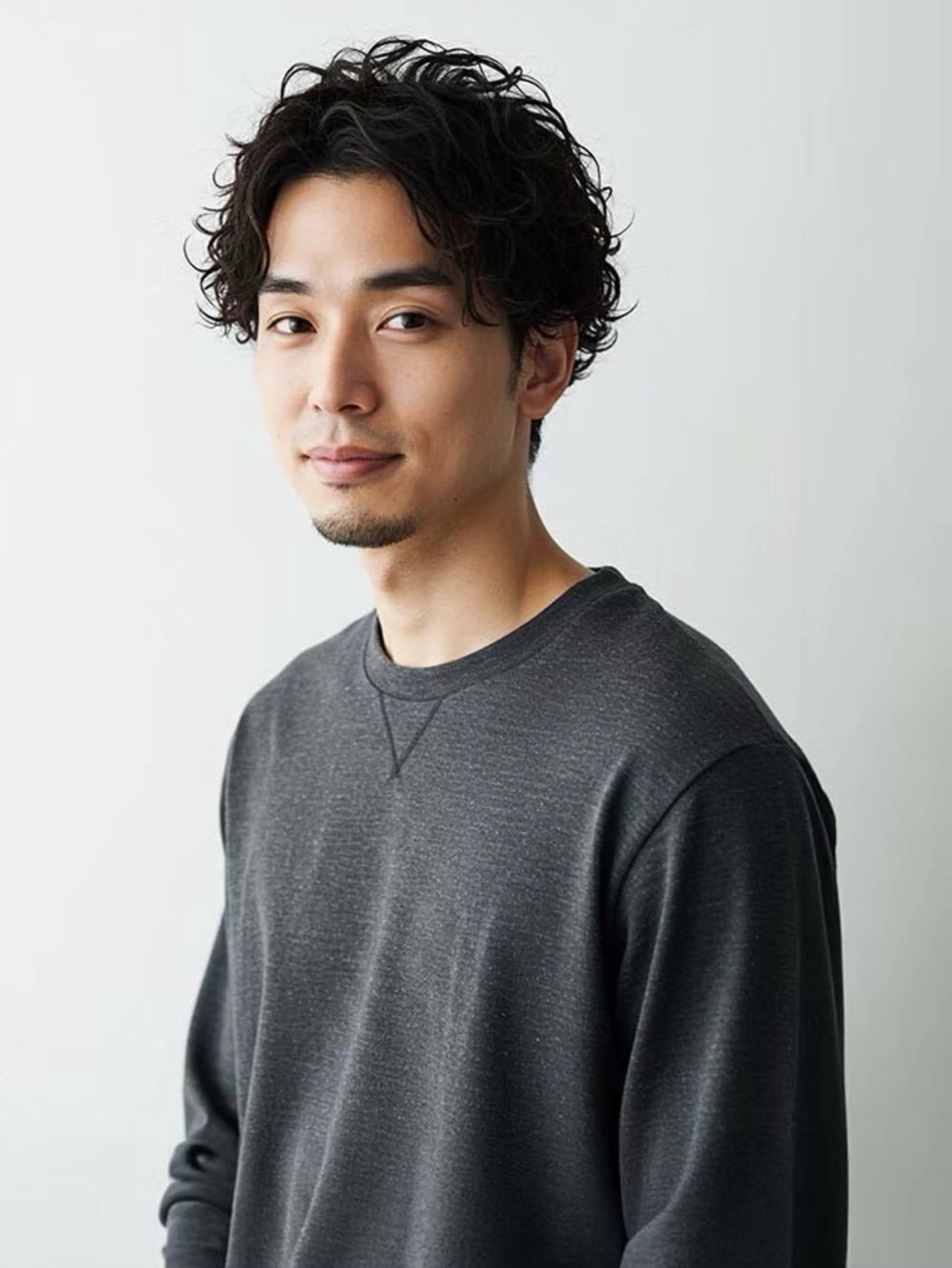 メンズカットパーマモデルの写真