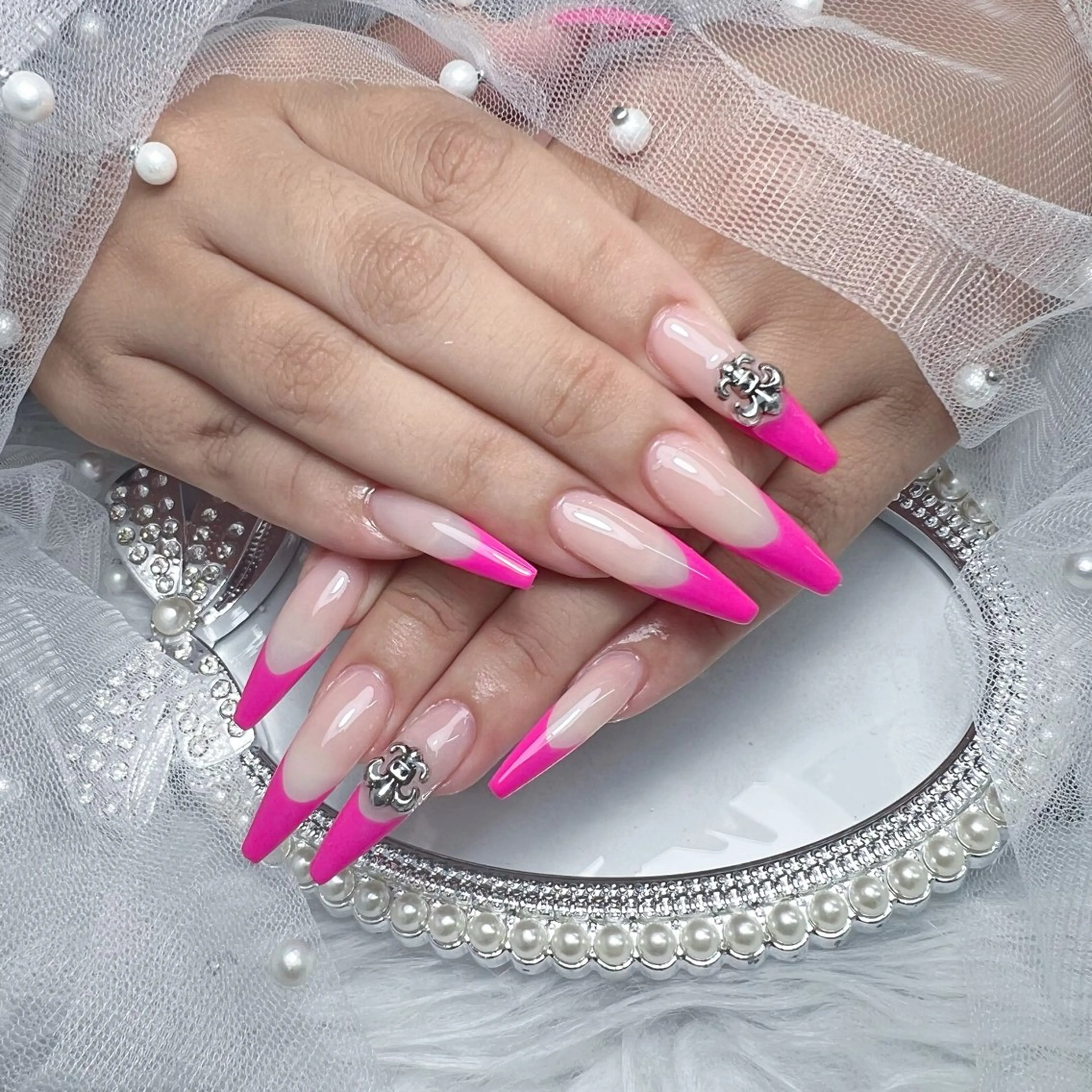 ❣️人気No2❣️長さだしマグネット/グラデーション/フレンチ💅20%🉐今月定価限定☘️7600¥の写真