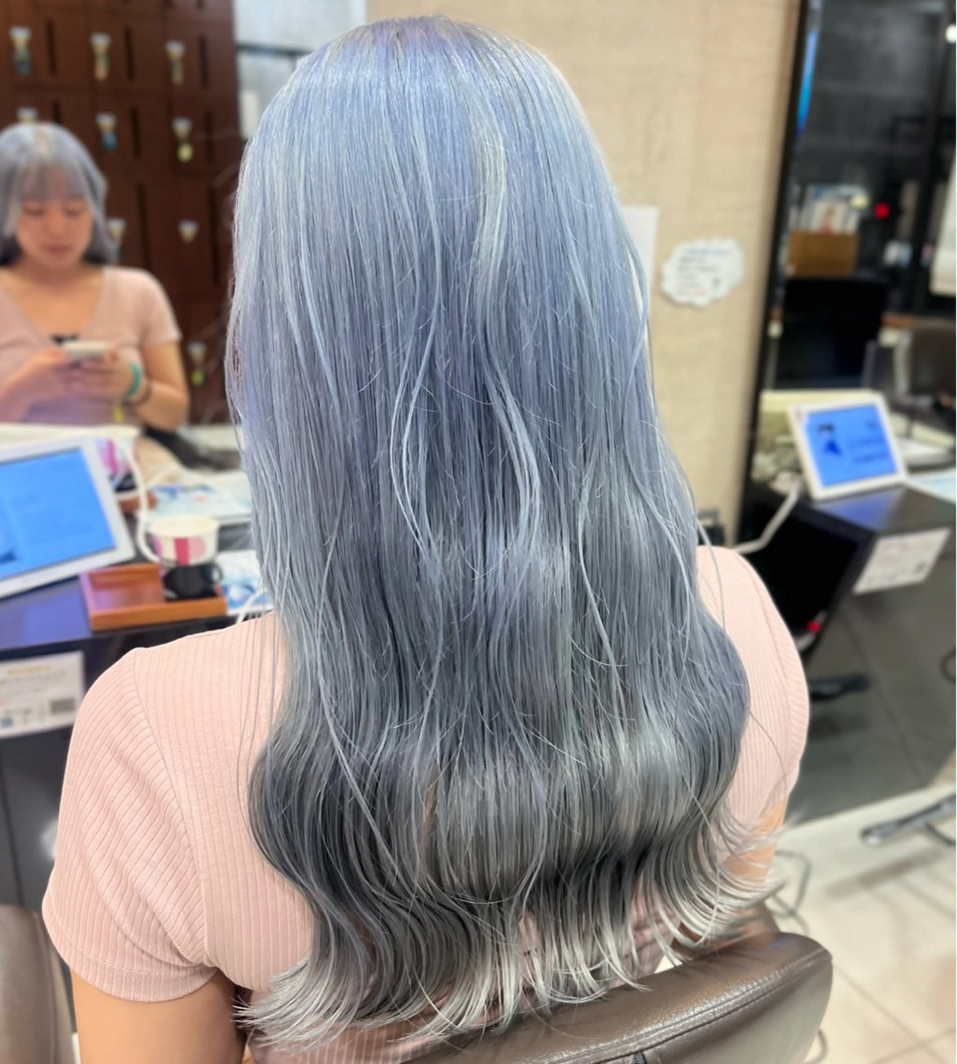 ロング カット ヘアカラー トリートメント 艶髪ブリーチカラー 💗manaka💗のヘアスタイル