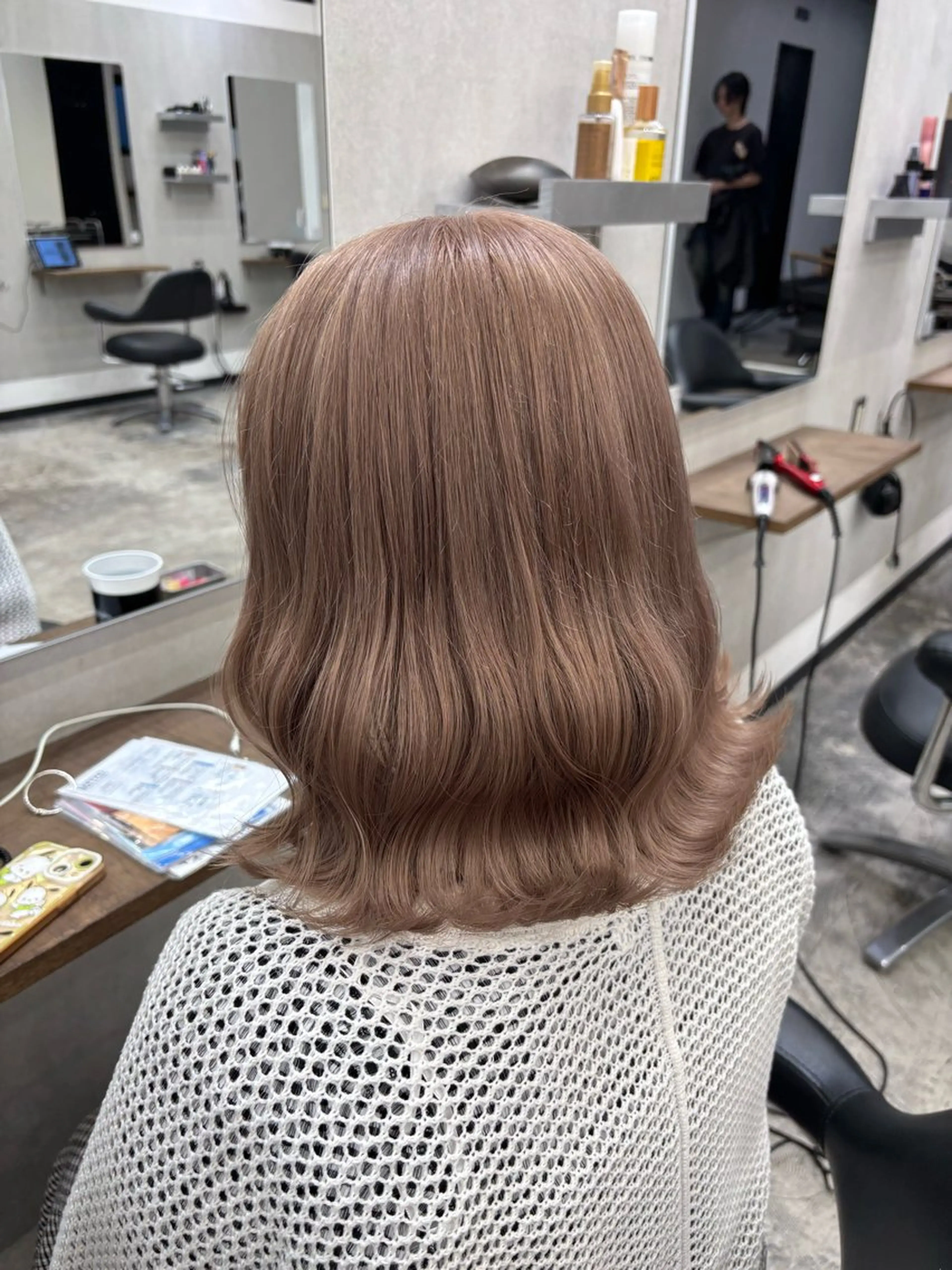ミディアム ヘアカラー 🌈ハイトーンカラー ⋆˚ʚɞにいな🌈のヘアスタイル