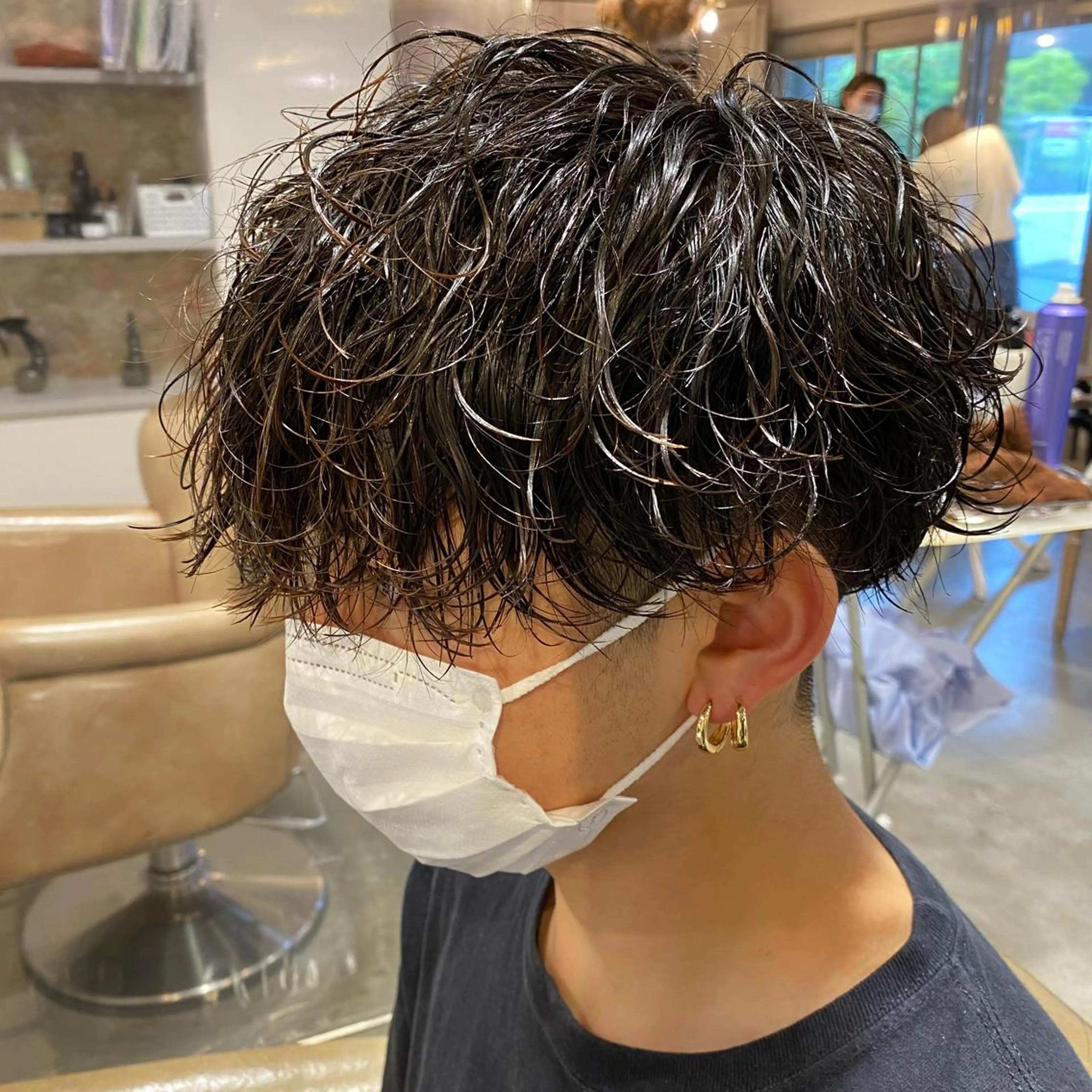 ショート パーマ メンズ メンズパーマ 波巻きパーマ スパイラルパーマ カット パーマ トリートメント メンズパーマ 西條真治のヘアスタイル