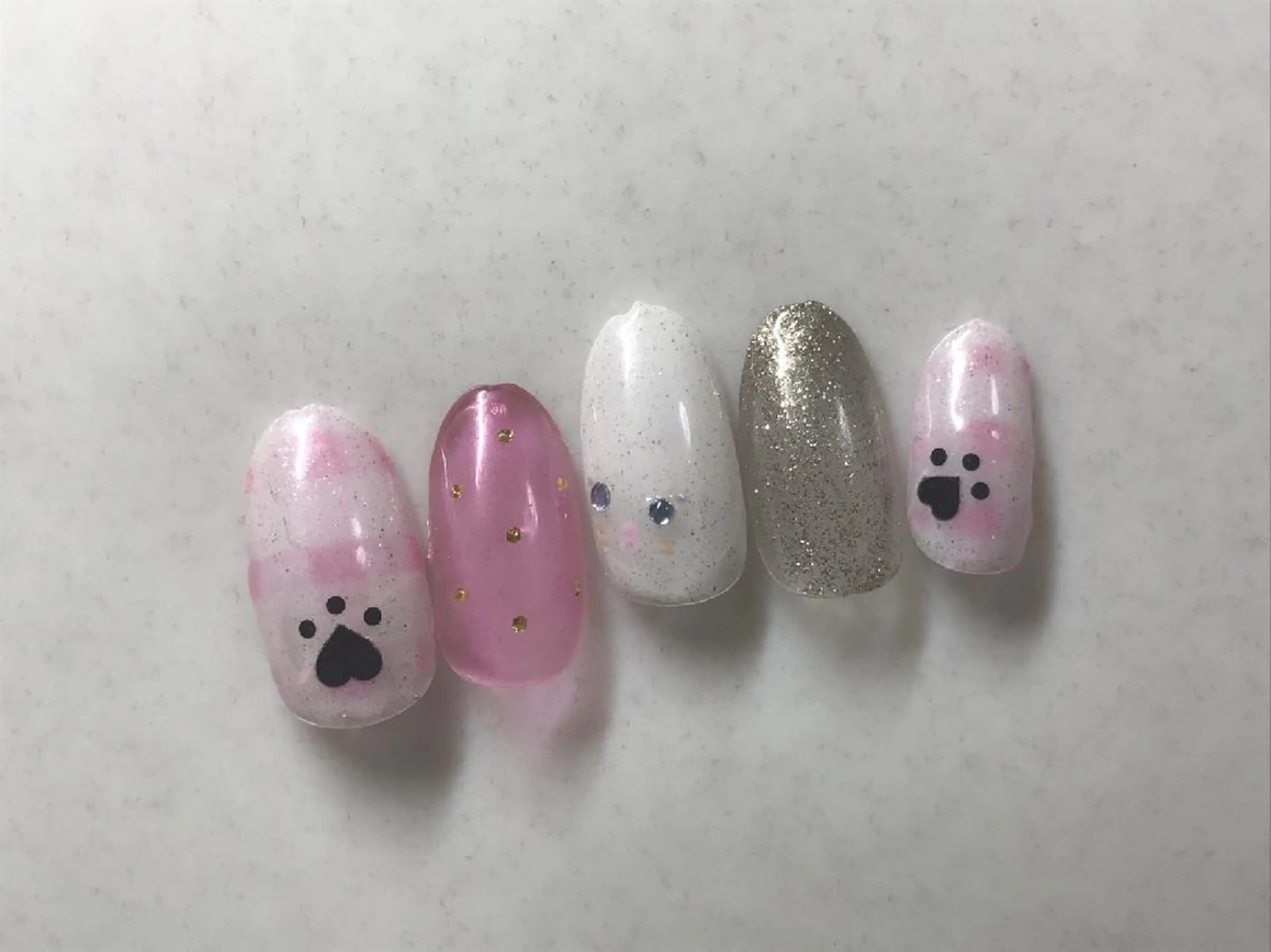 ネイル 爪工房ぱるっこ所属・川岡 香を里のネイルデザイン