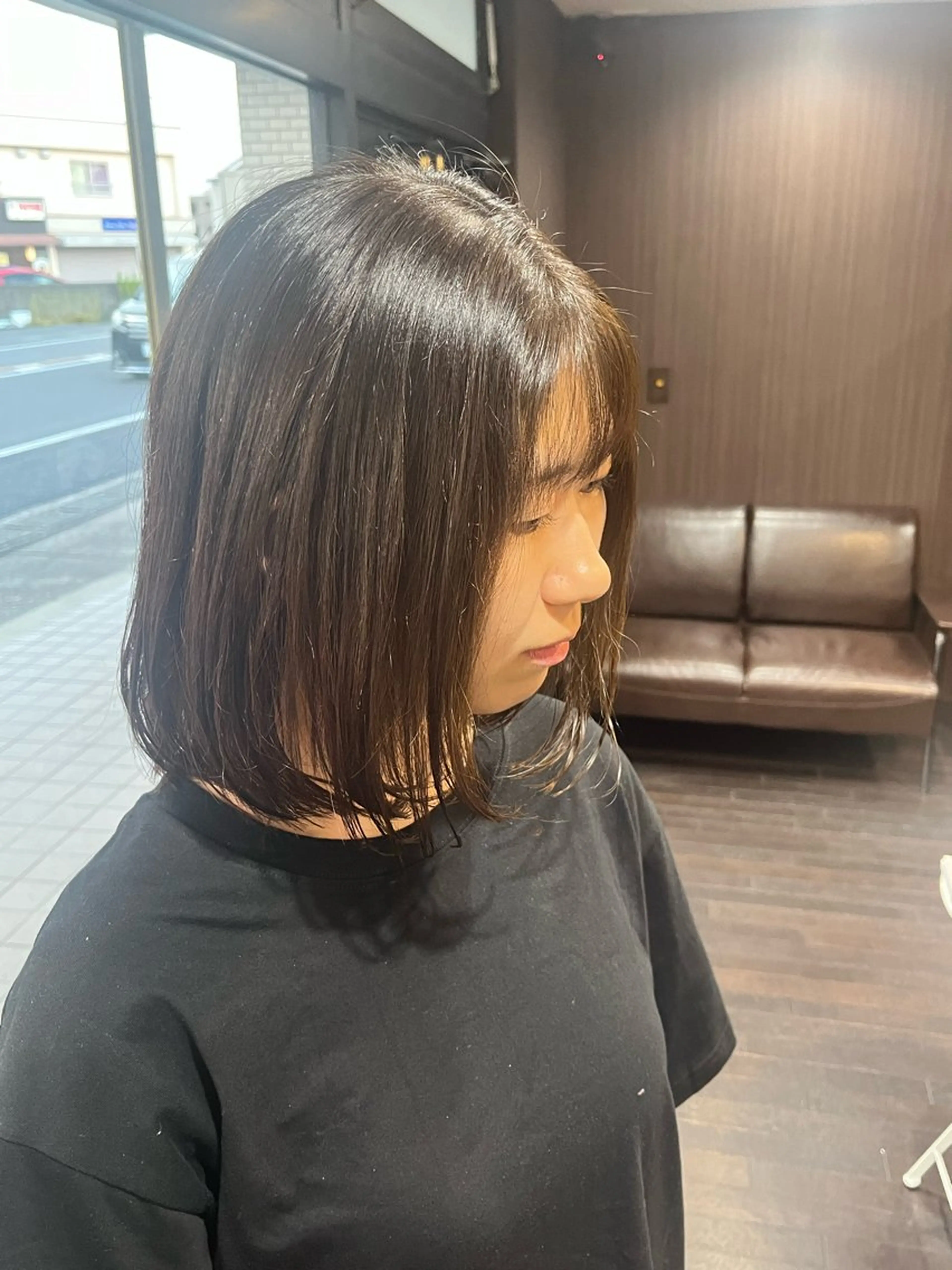 ミディアム カラー ボブ 外ハネヘア 中村 飛成のヘアスタイル