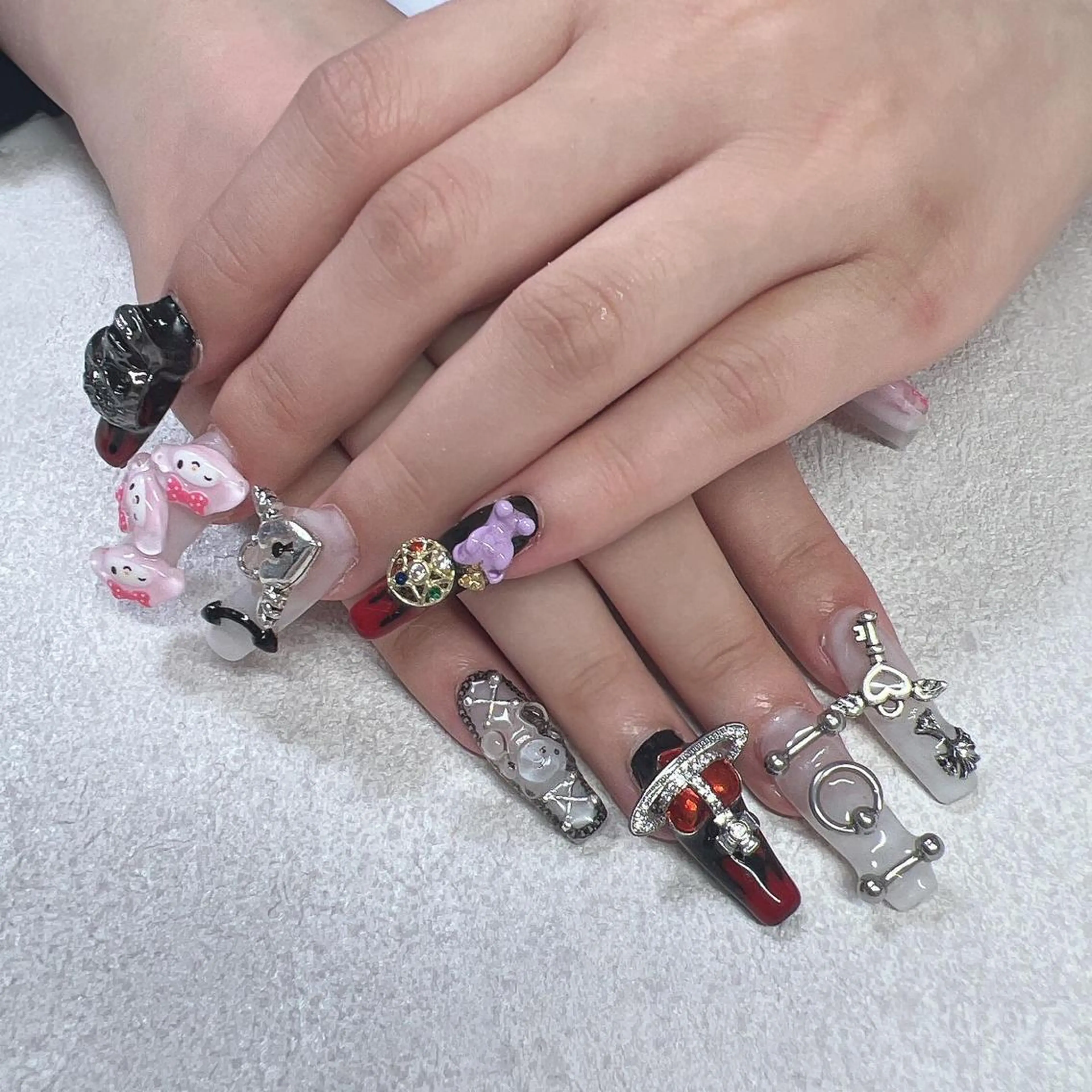 ネイル Rire_eye+beauty_nail所属・Rire_ nail_yukiのネイルデザイン