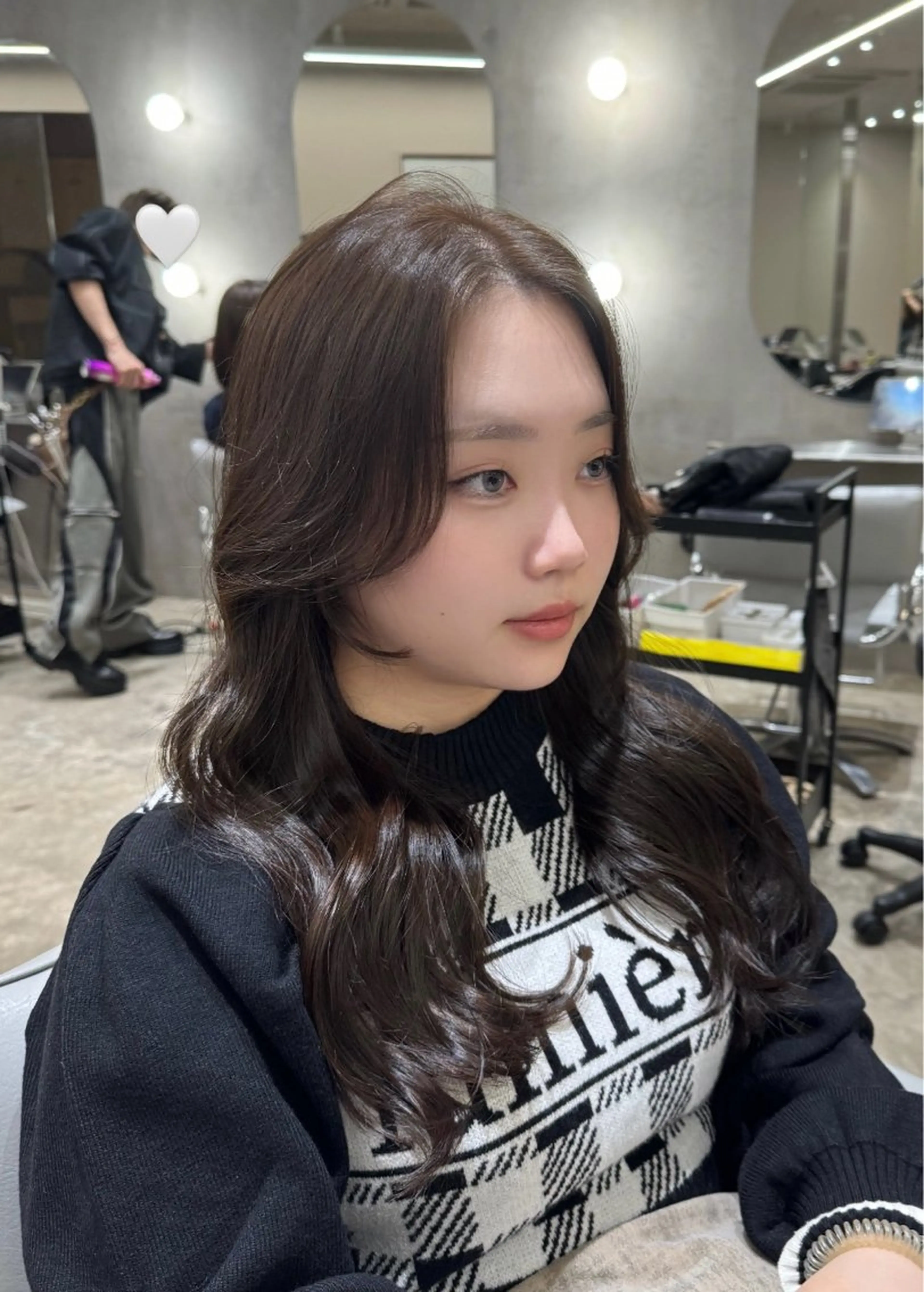 ロング カラー グレージュ オリーブグレージュ オリーブグレー 韓国風ヘア レイヤーカット カット ヘアカラー トリートメント Zina梅田茶屋町所属・Mayu💖 Zina梅田茶屋町のヘアスタイル