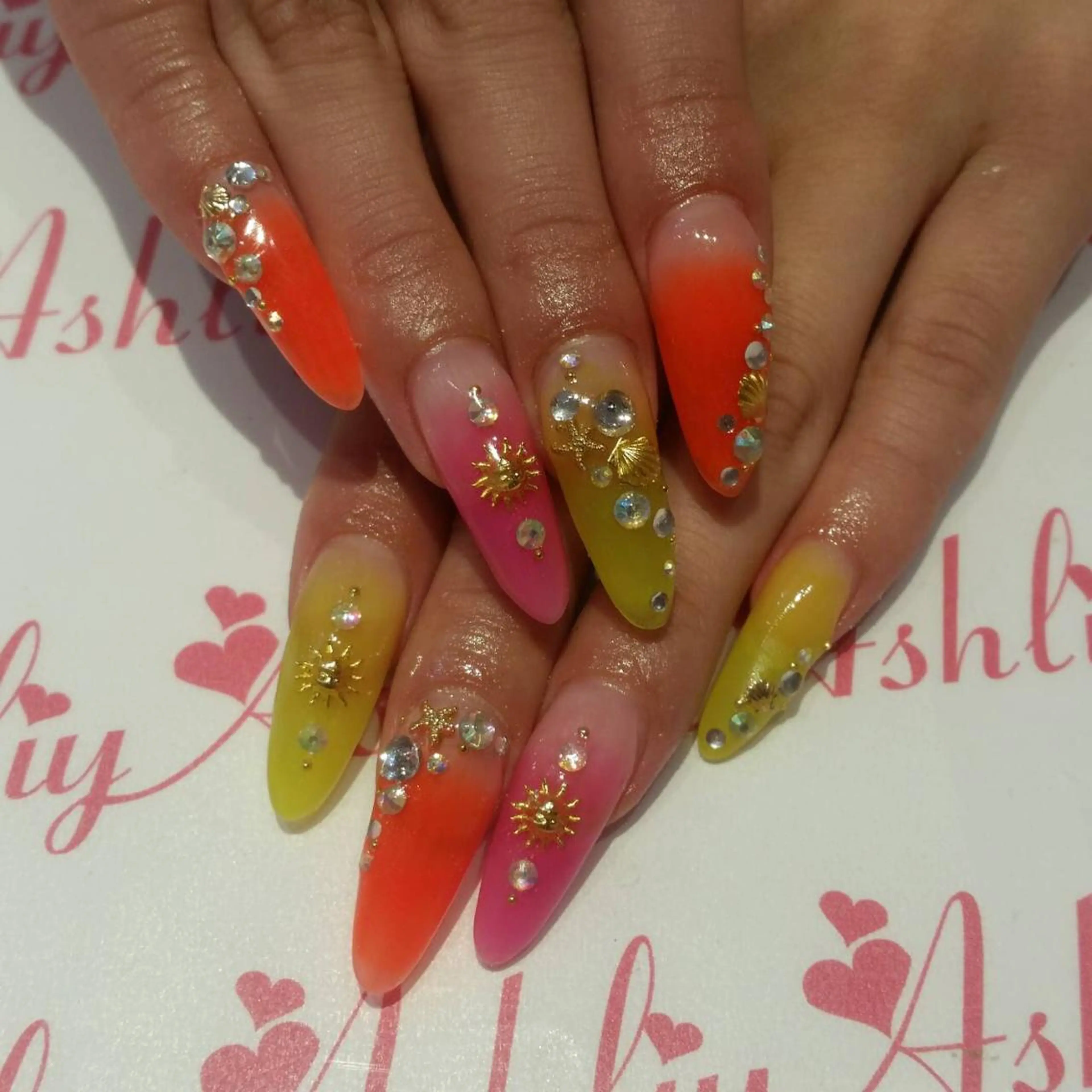 ネイル Ashliy大宮☆ アシュリーのネイルデザイン